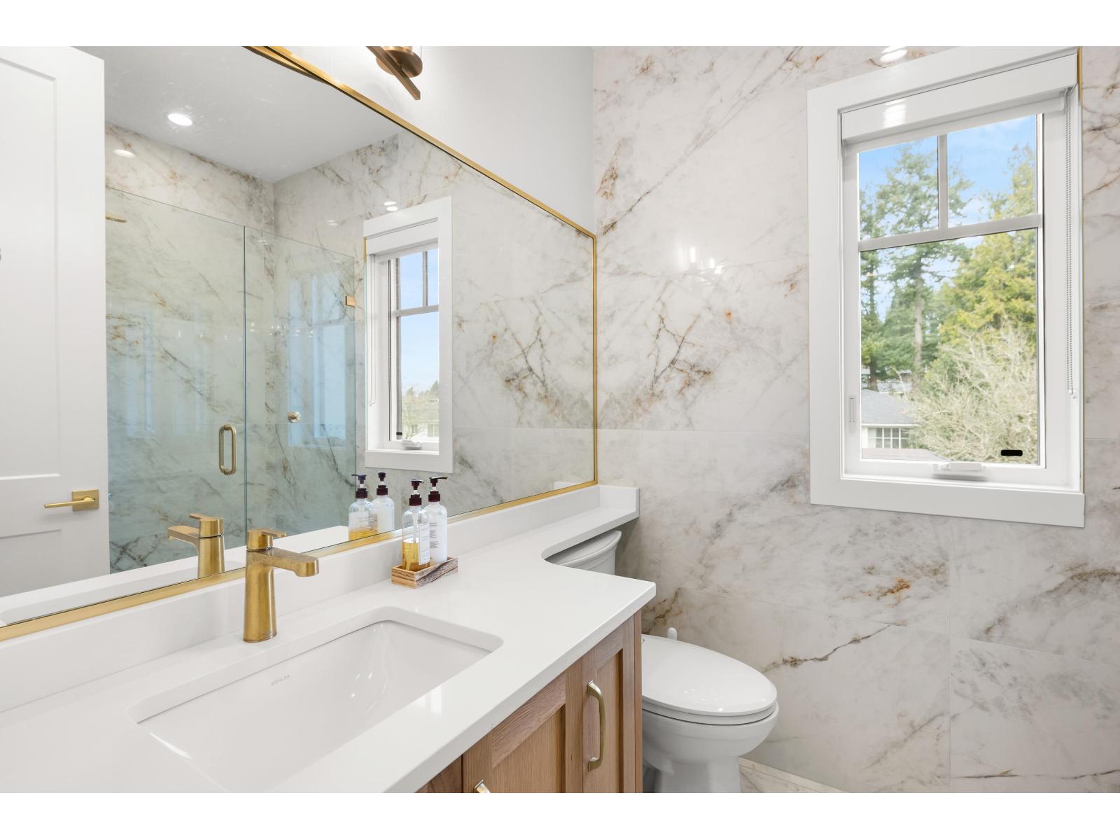 1113 DOLPHIN STREET, White Rock