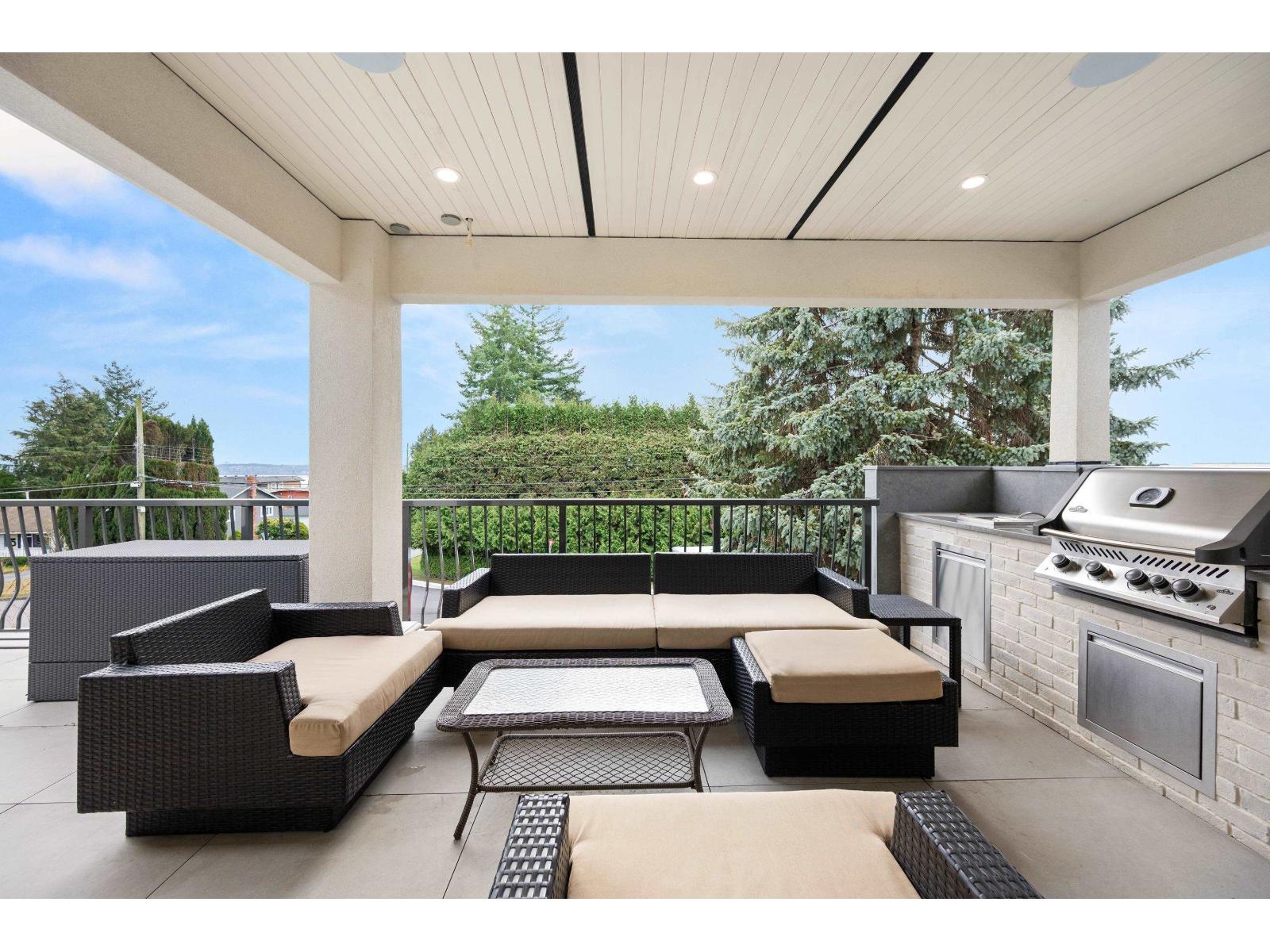 1113 DOLPHIN STREET, White Rock