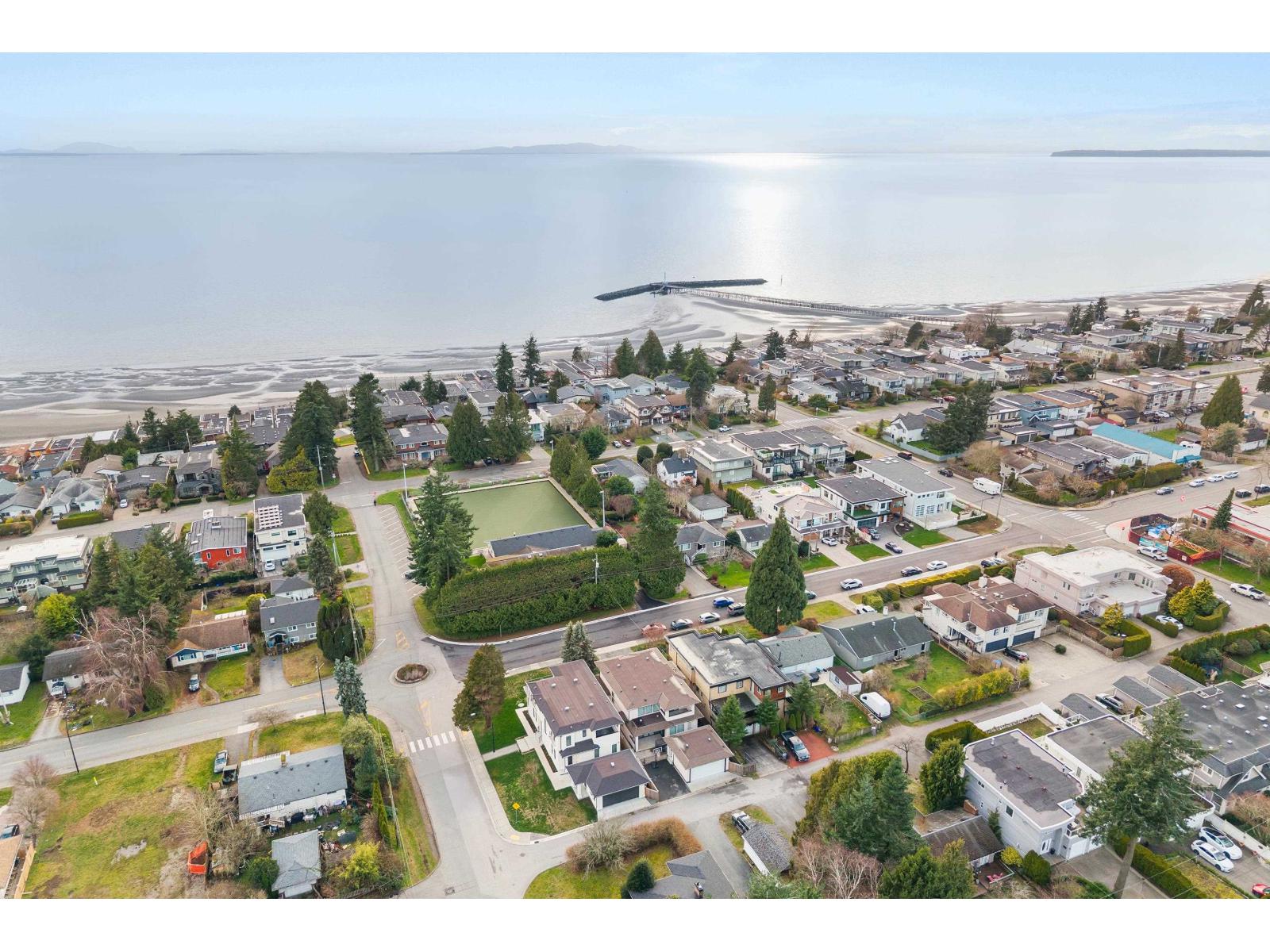 1113 DOLPHIN STREET, White Rock