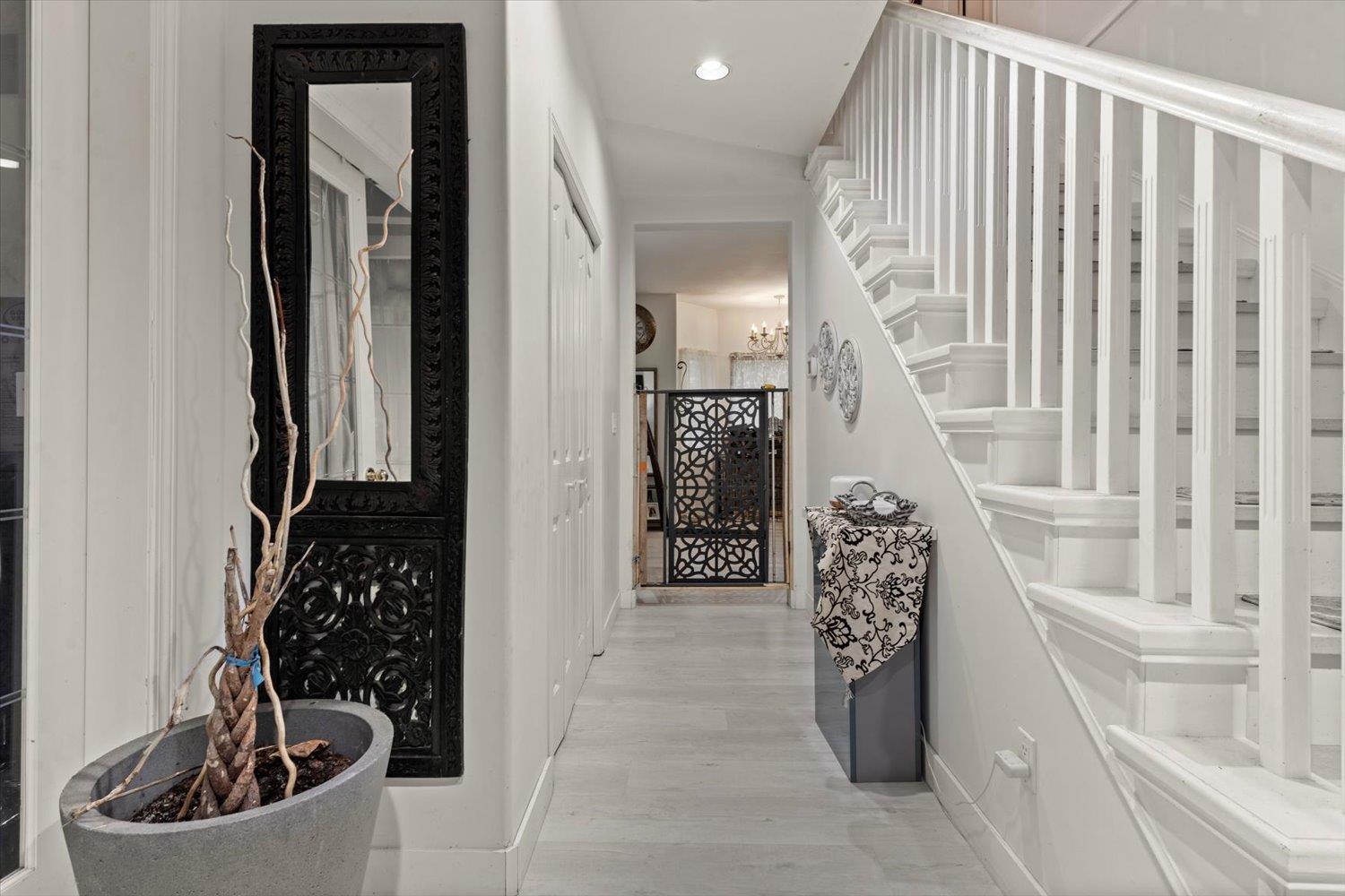 48009 ELK VIEW ROAD, East Chilliwack - Photo 3 of 30, Chilliwack, British Columbia