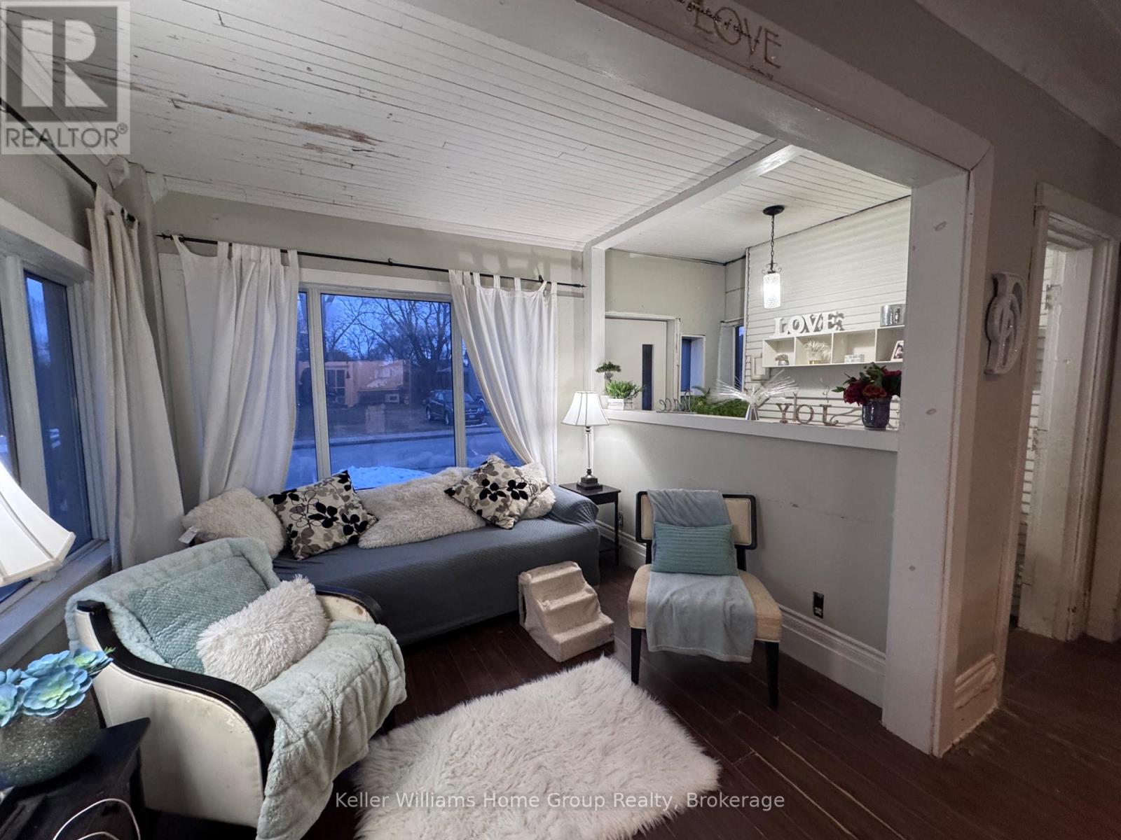 22 CLARE AVENUE - 10