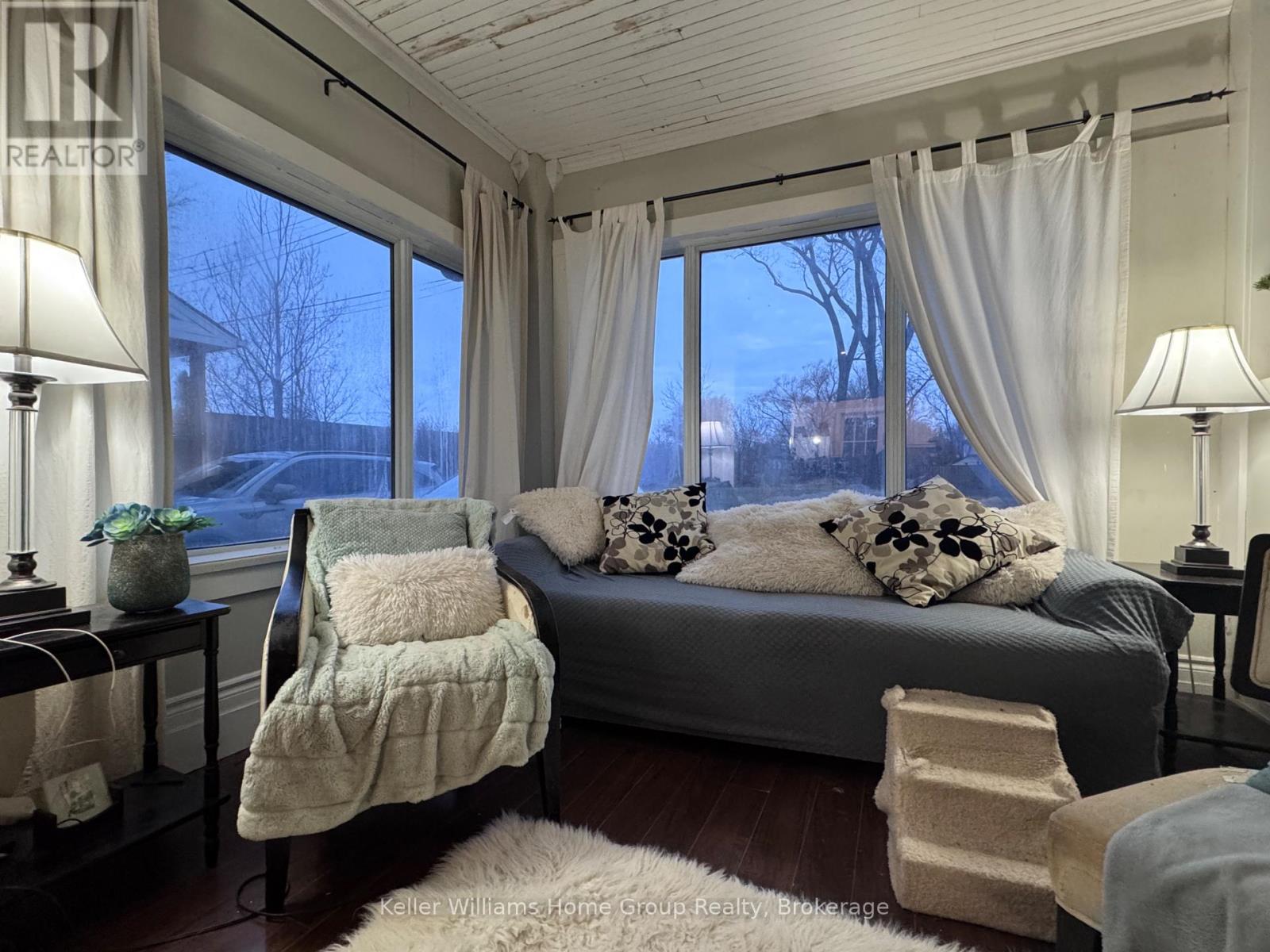 22 CLARE AVENUE - 5