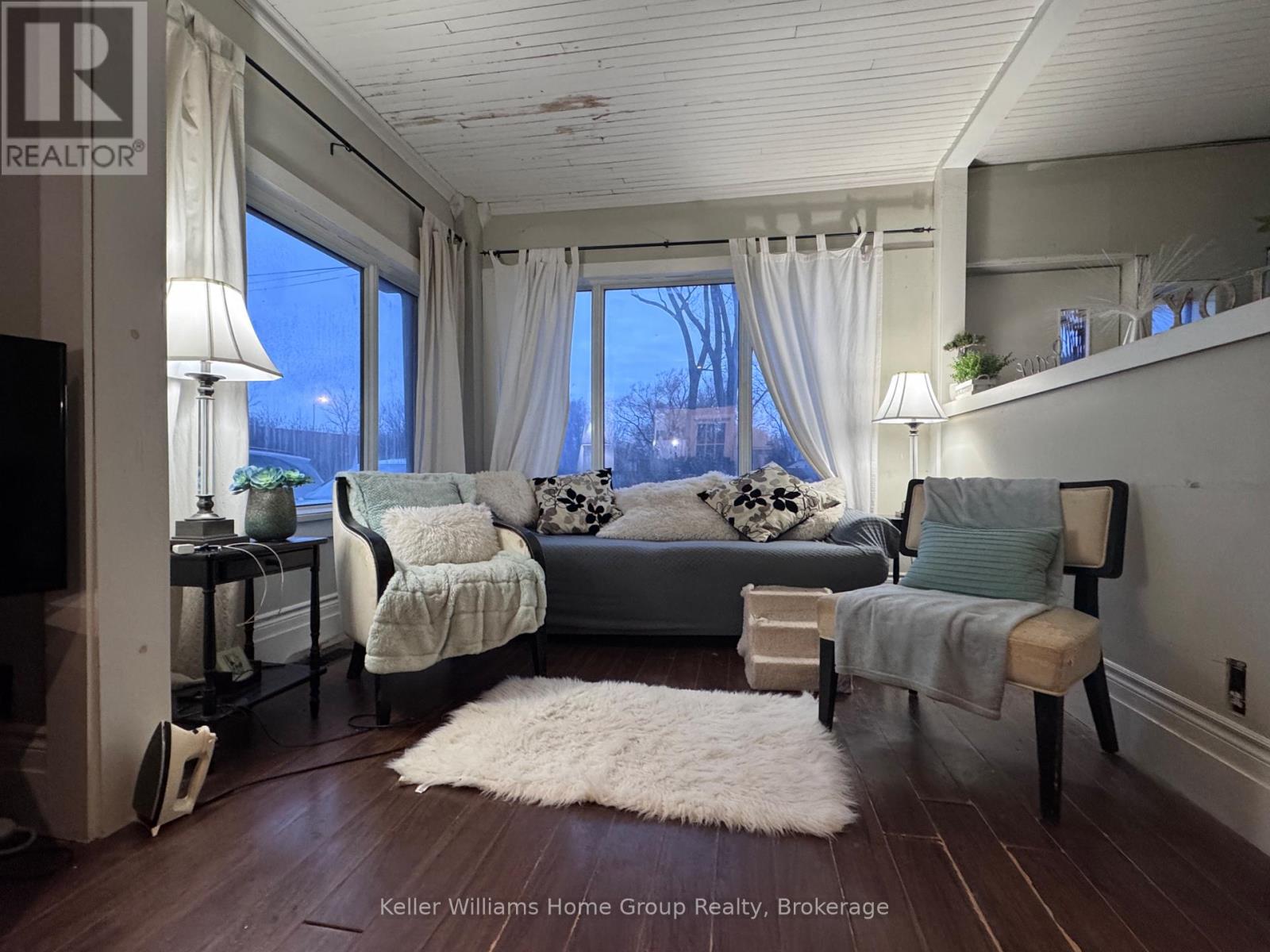 22 CLARE AVENUE - 4
