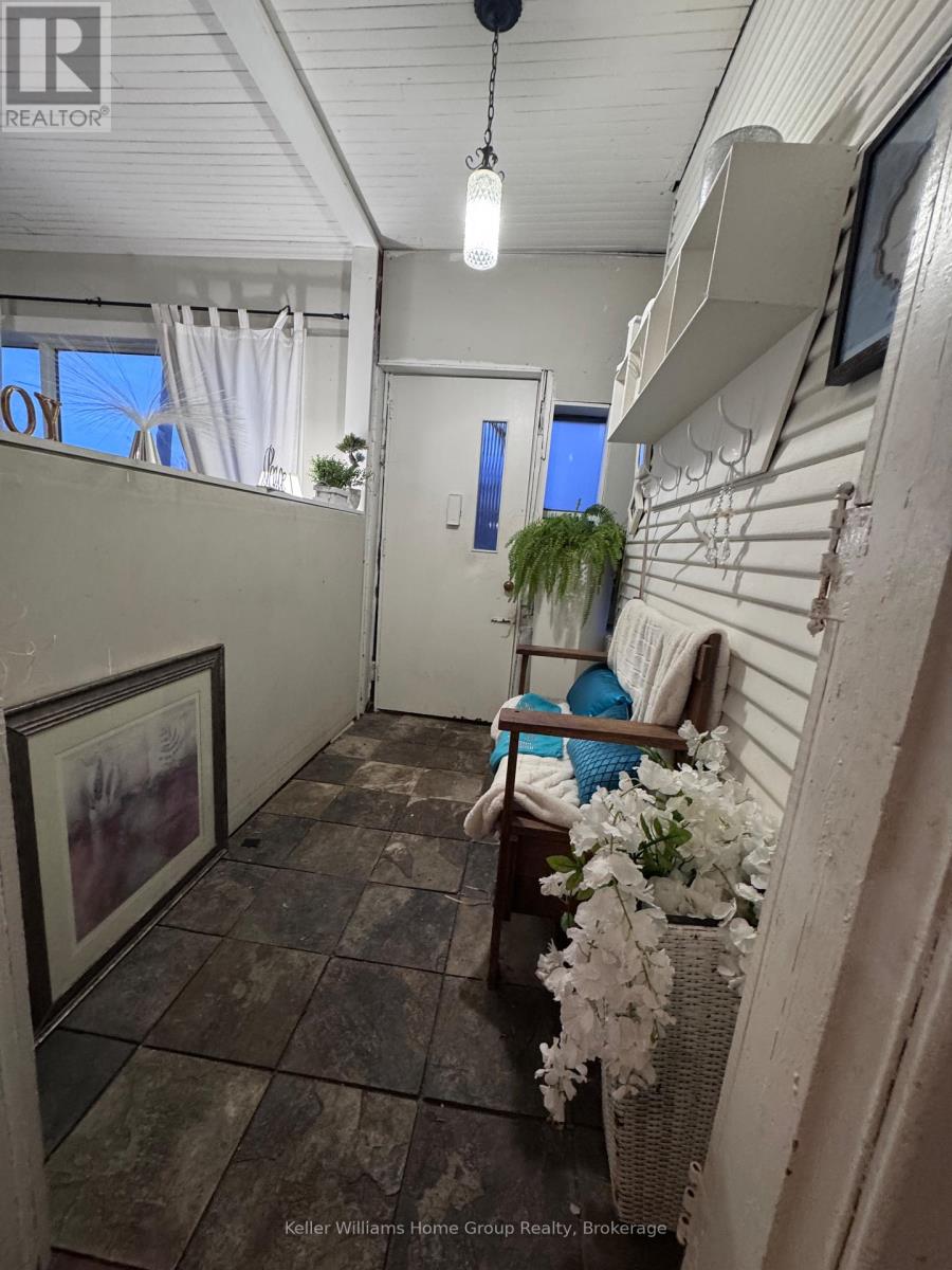 22 CLARE AVENUE - 7