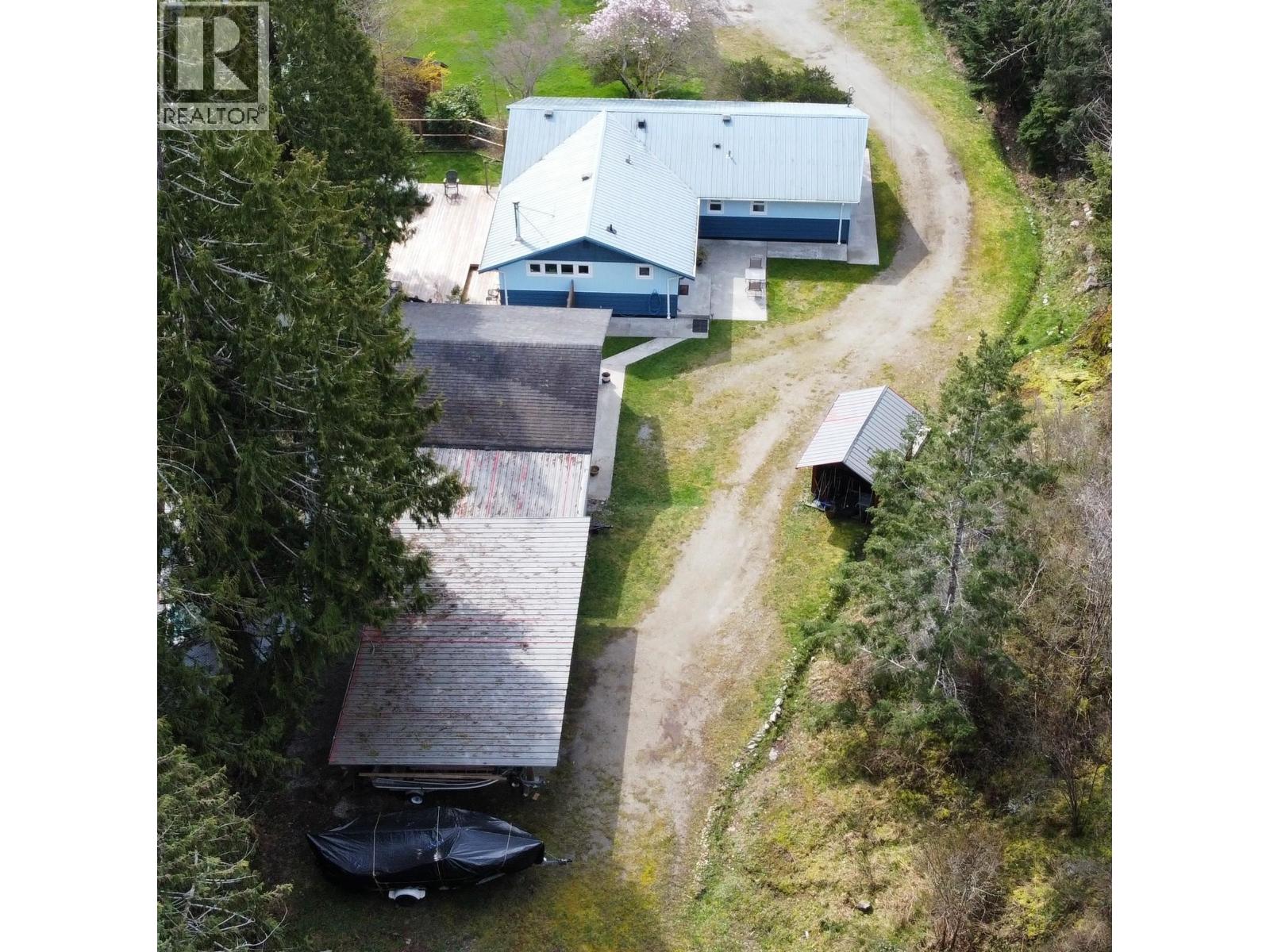 4569 FRANCIS PENINSULA ROAD, Madeira Park