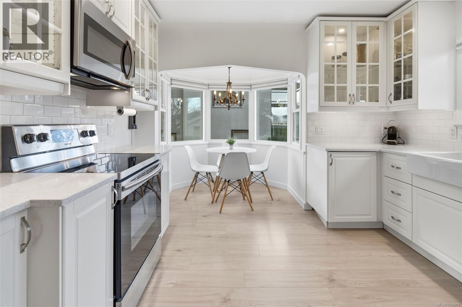 3070 Balfour Ave, Victoria