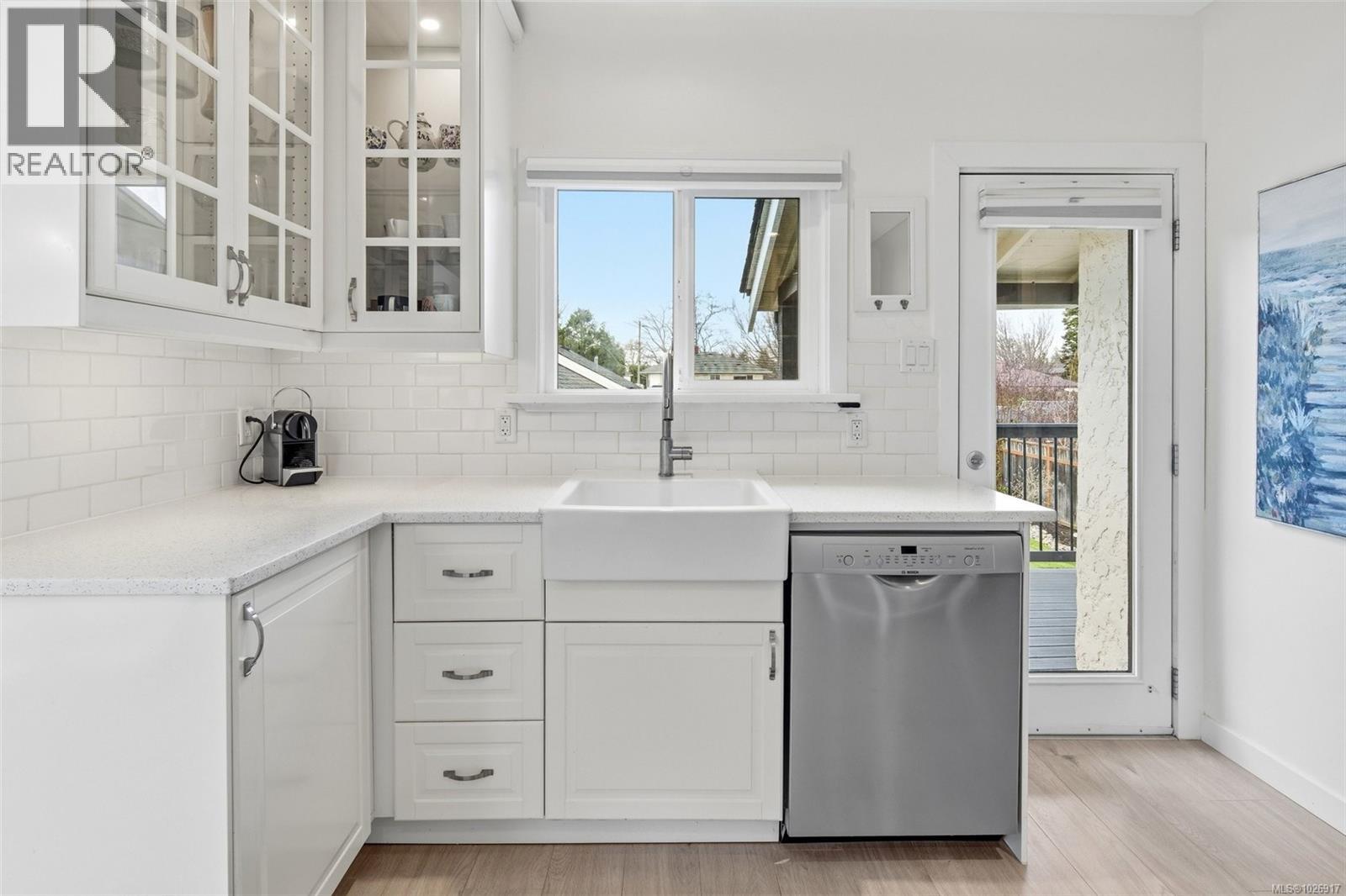 3070 Balfour Ave, Victoria