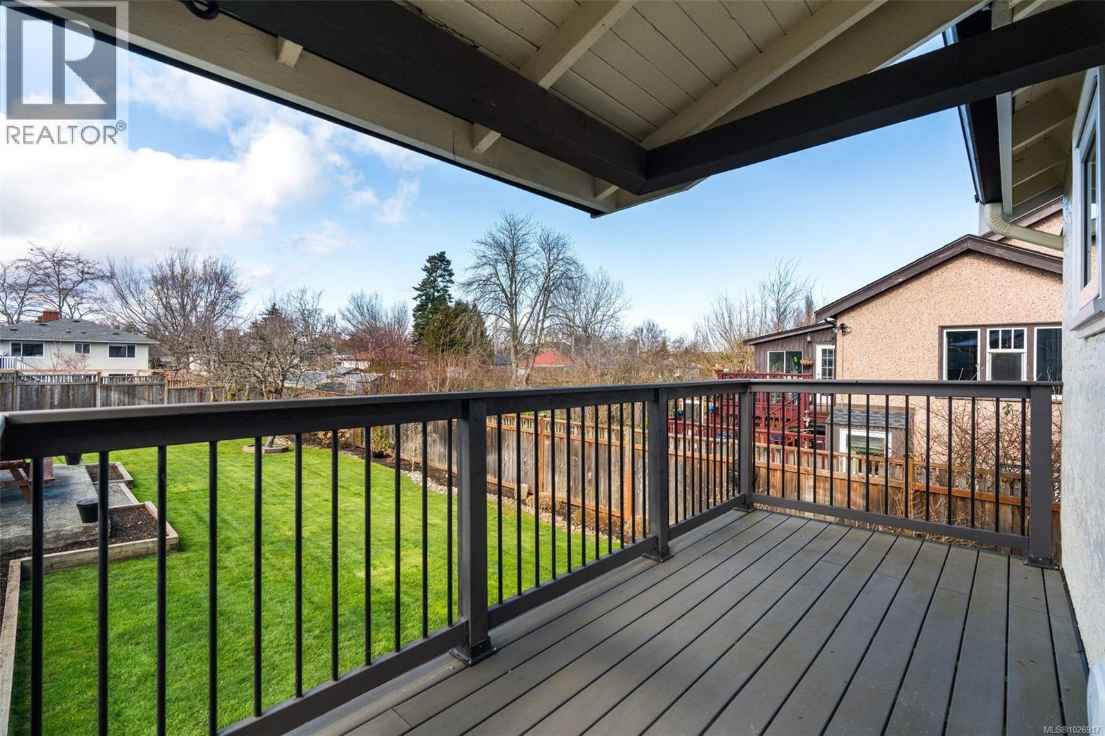 3070 Balfour Ave, Victoria