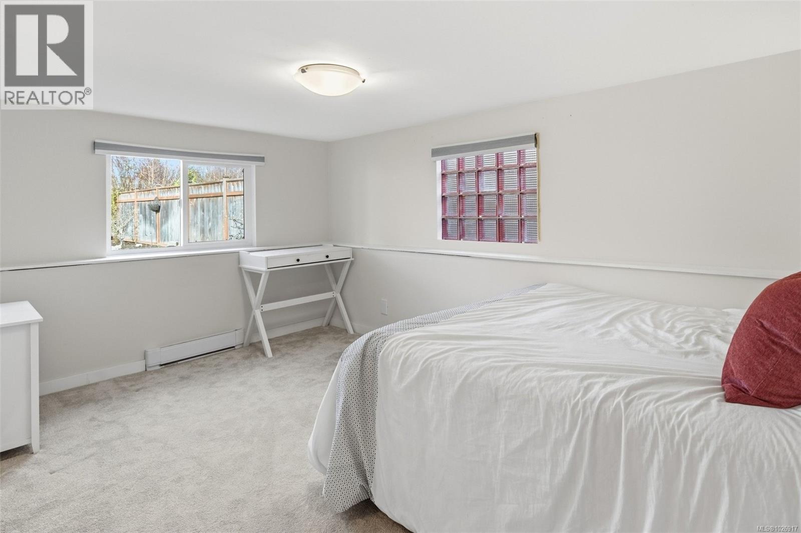 3070 Balfour Ave, Victoria