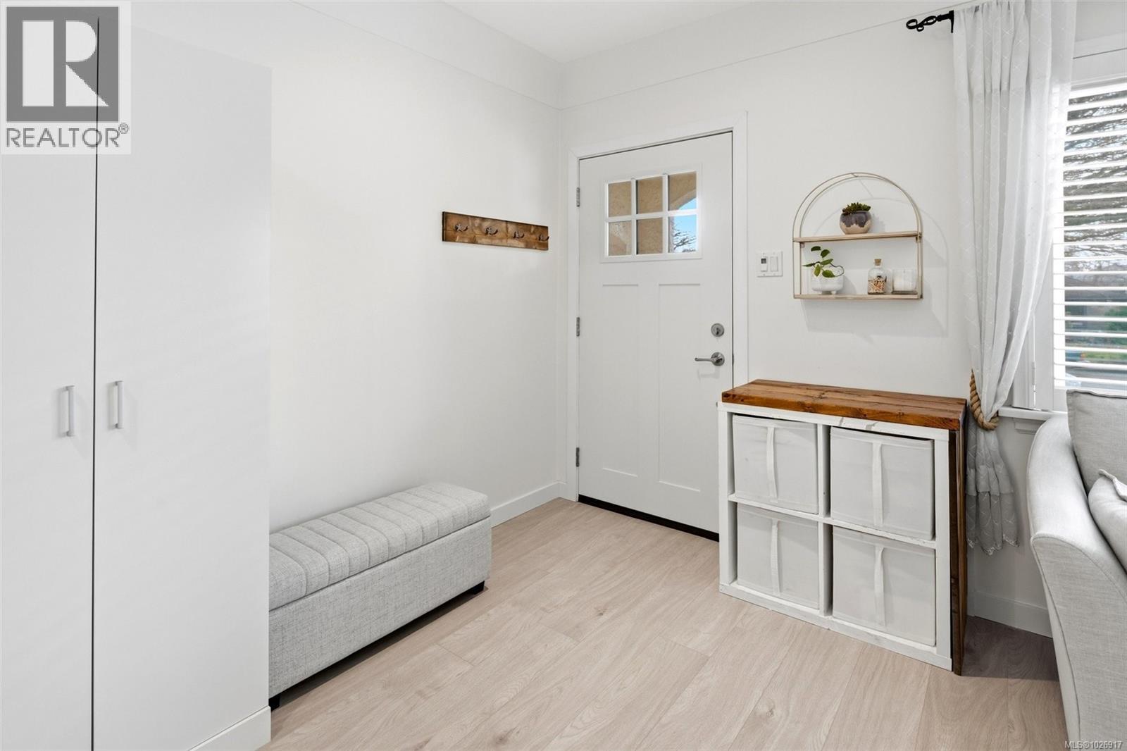 3070 Balfour Ave, Victoria