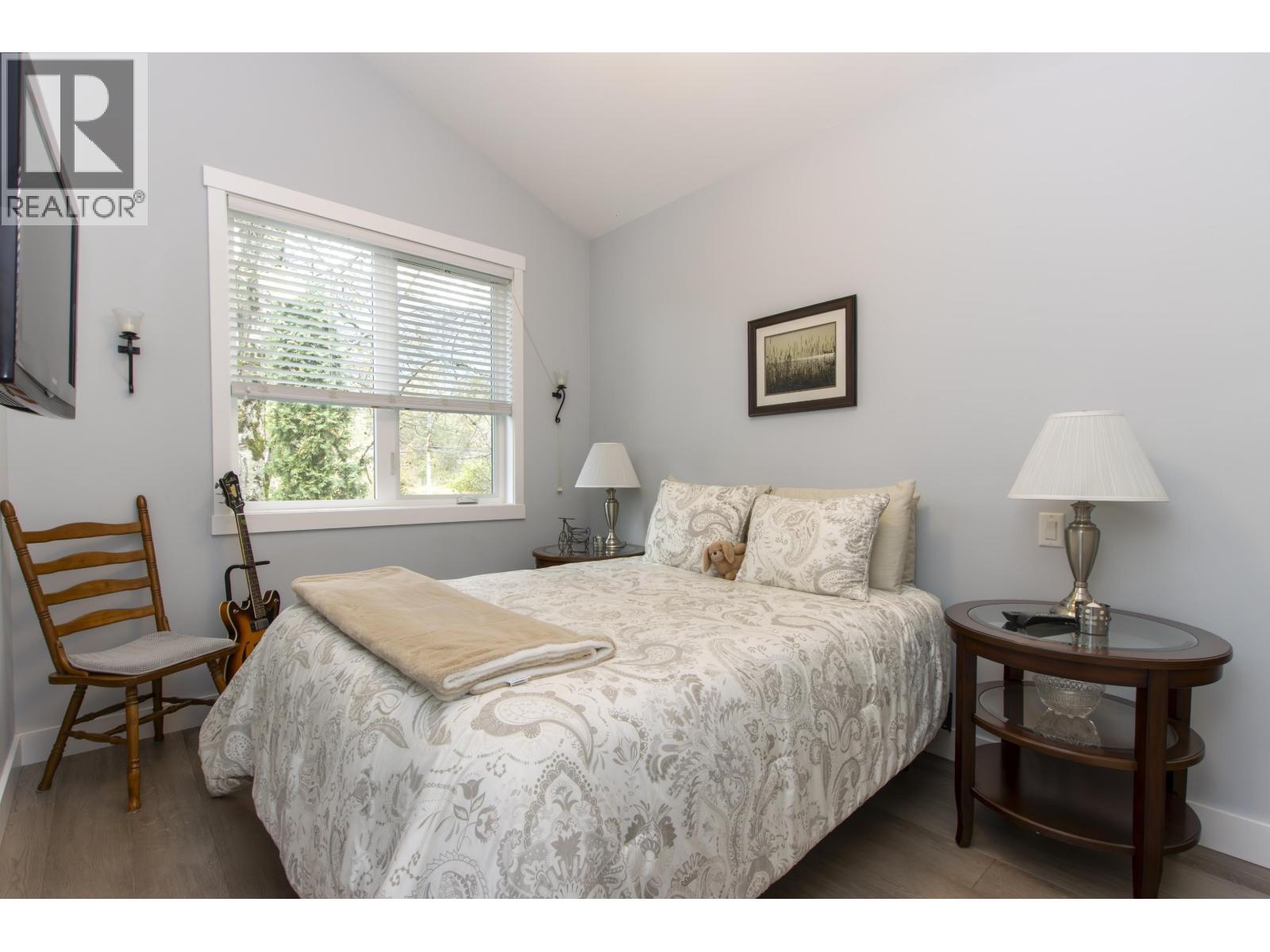 41281 MEADOW AVENUE, Squamish