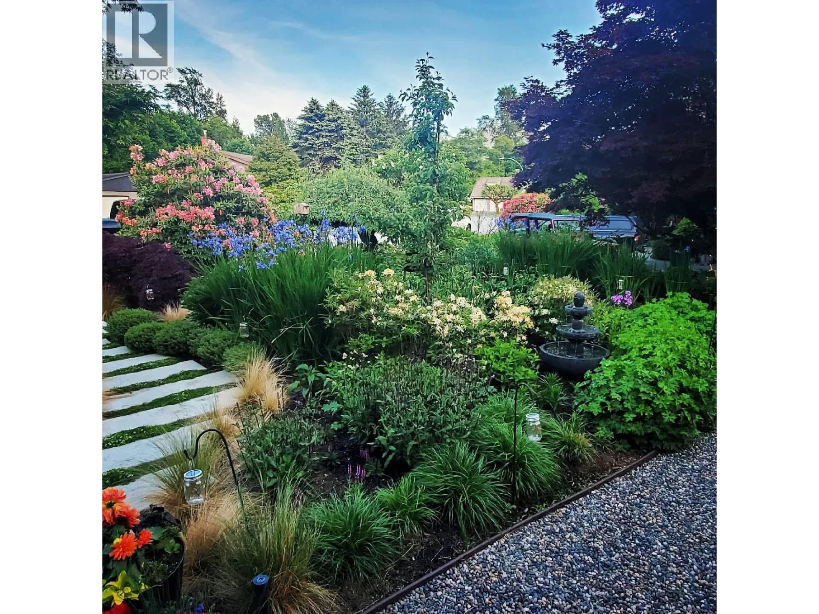 41281 MEADOW AVENUE, Squamish