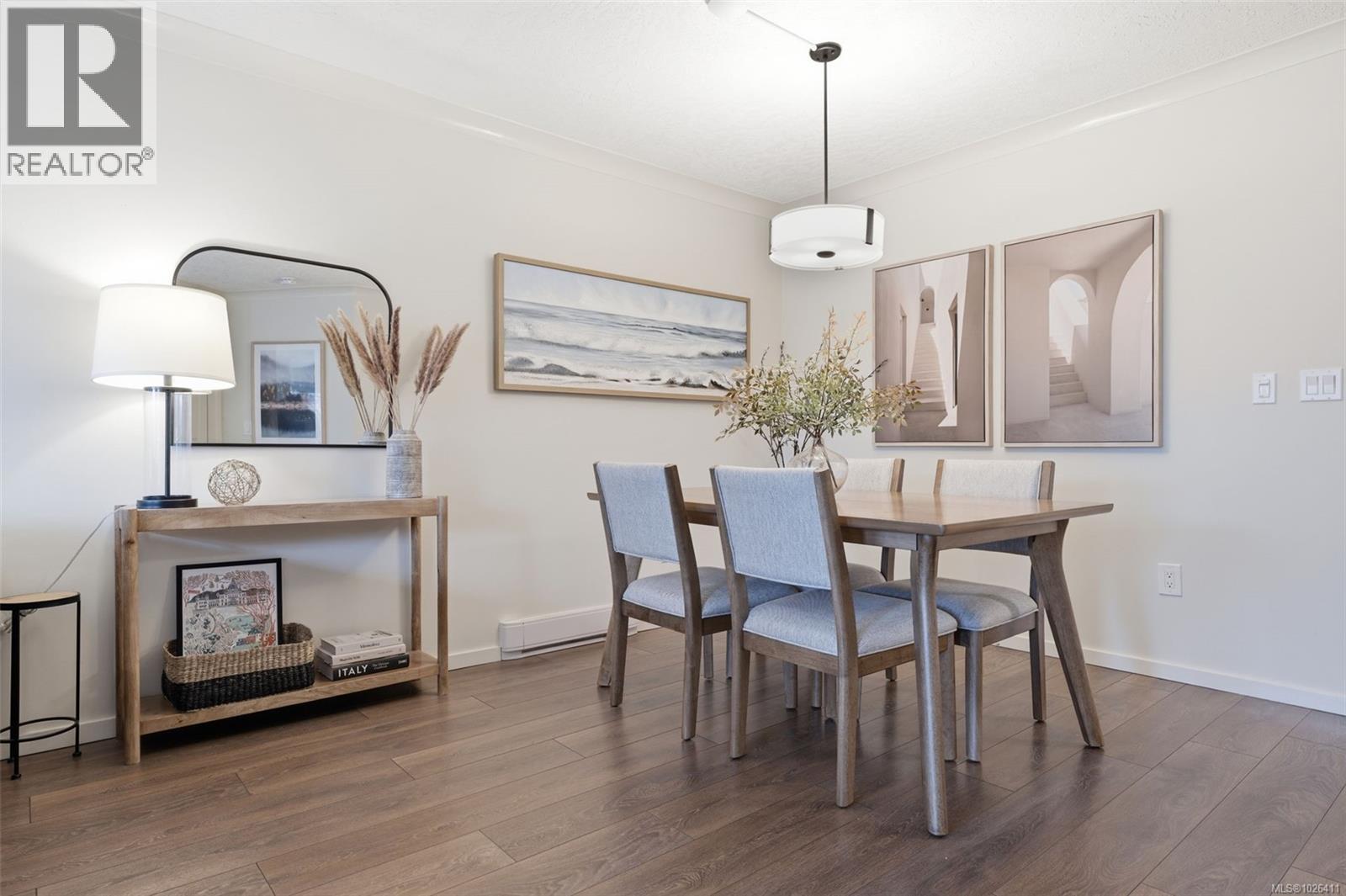 302 1121 Oscar Street, Victoria