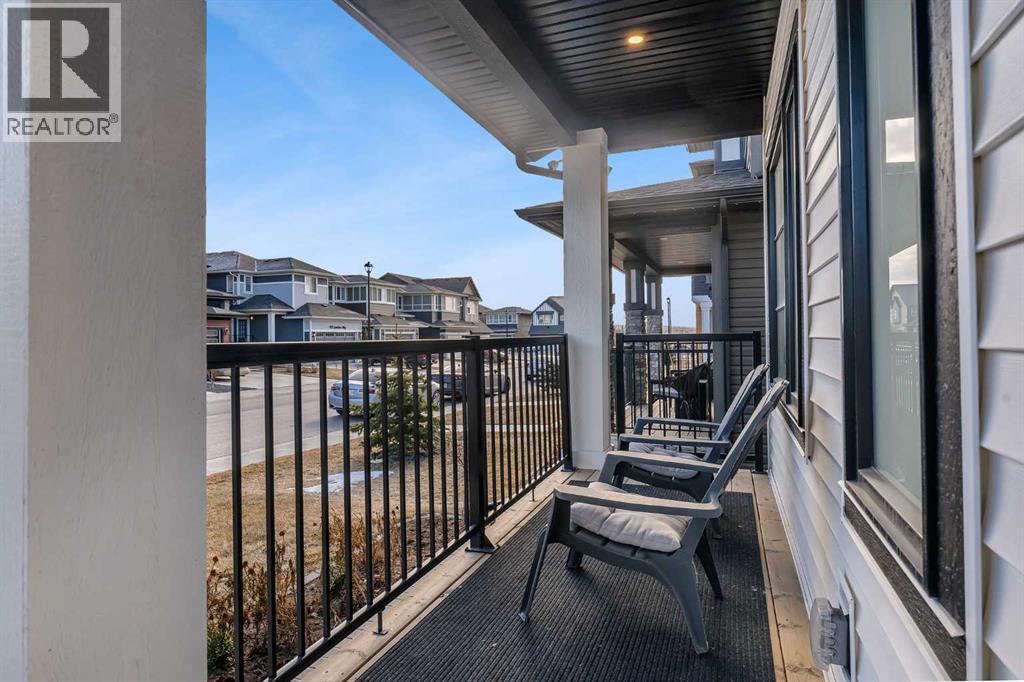 392 Lawthorn Way - Photo 4 of 40, Airdrie, Alberta