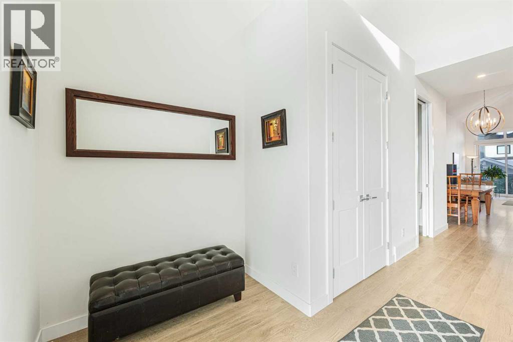 Single Family House for Sale in  Crestmont Boulevard SW Crestmont Calgary 