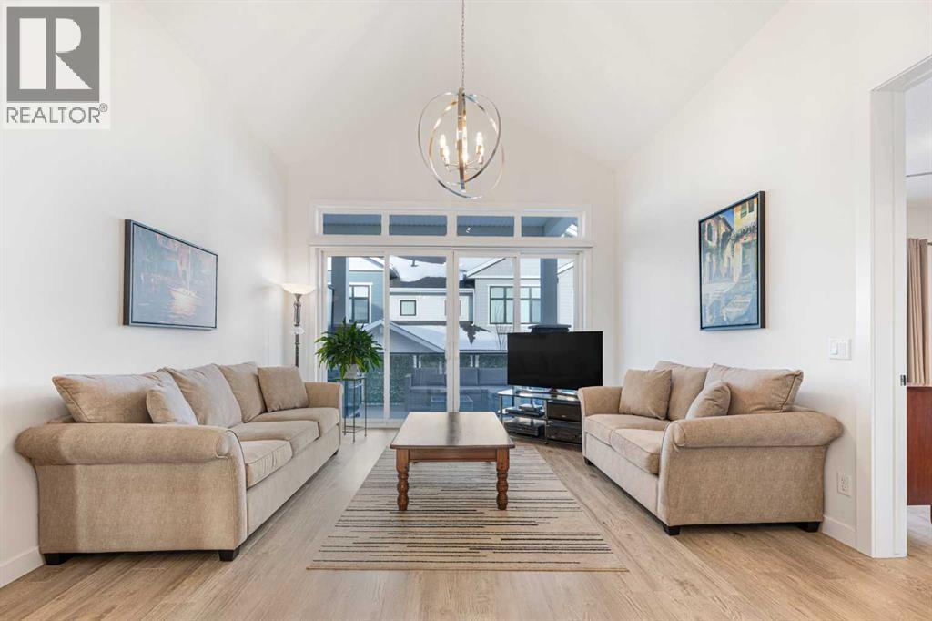 Single Family House for Sale in  Crestmont Boulevard SW Crestmont Calgary 