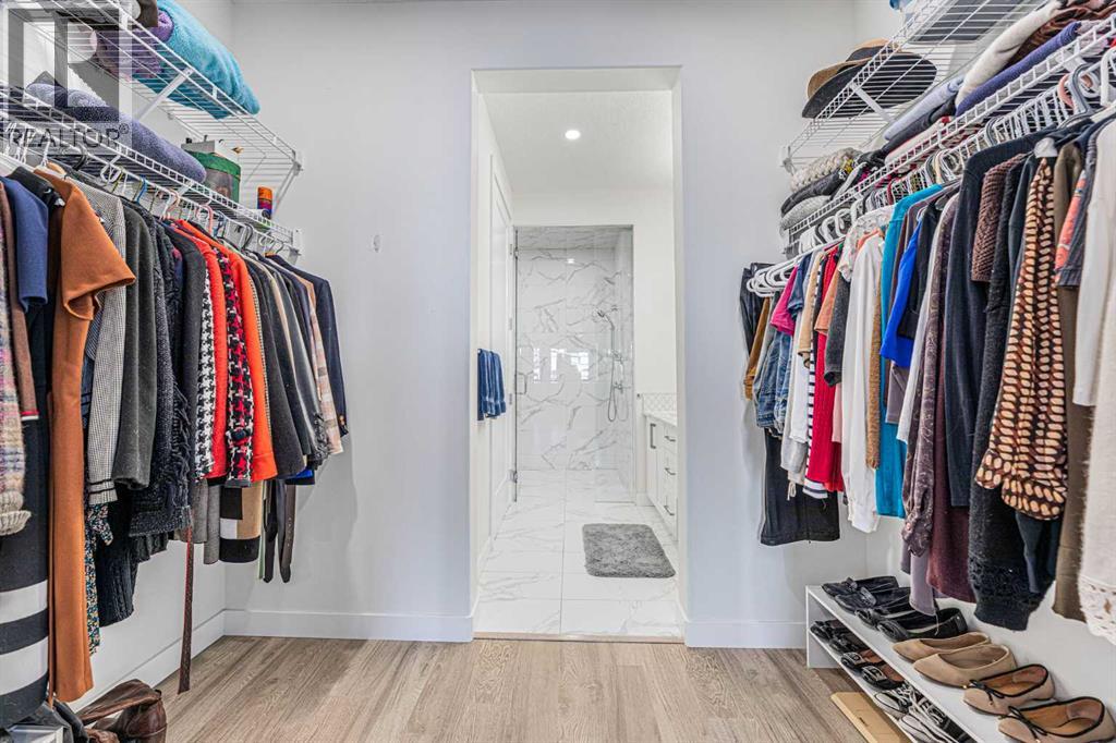 Single Family House for Sale in  Crestmont Boulevard SW Crestmont Calgary 