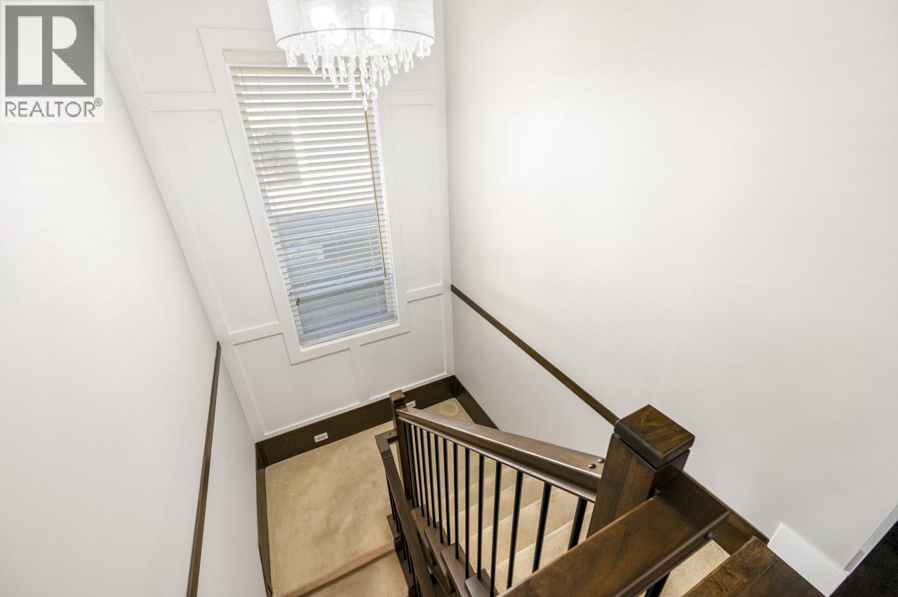 2020 CARSON COURT, North Vancouver