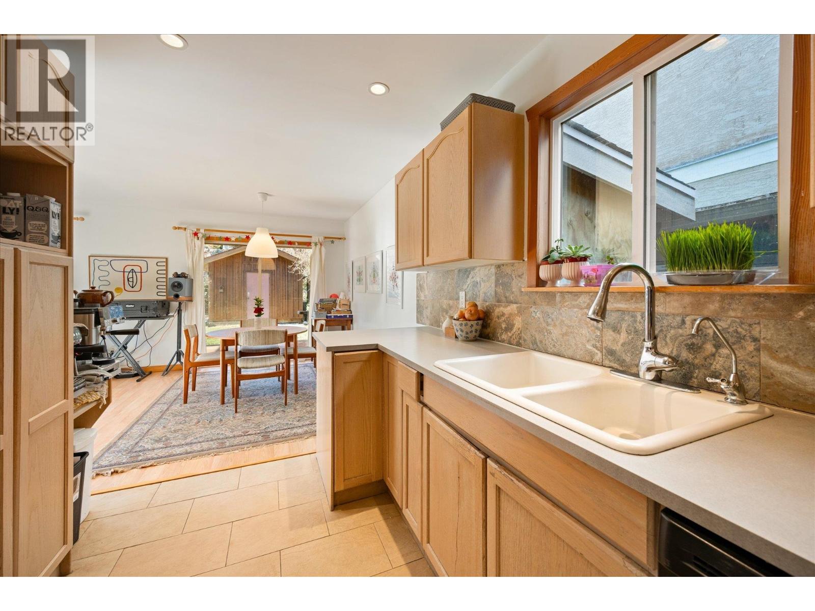 1045 NORTHRIDGE DRIVE, Squamish