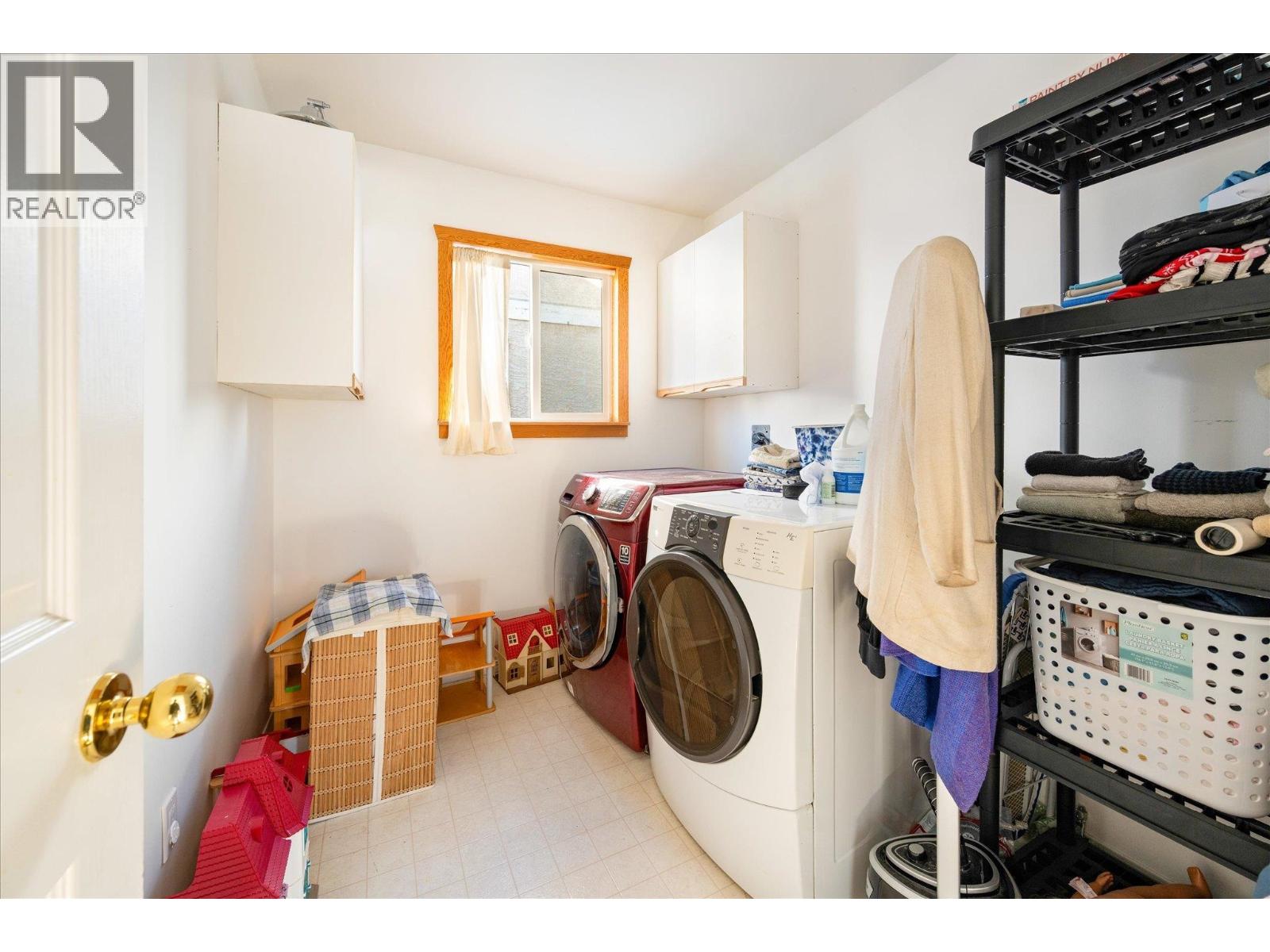 1045 NORTHRIDGE DRIVE, Squamish