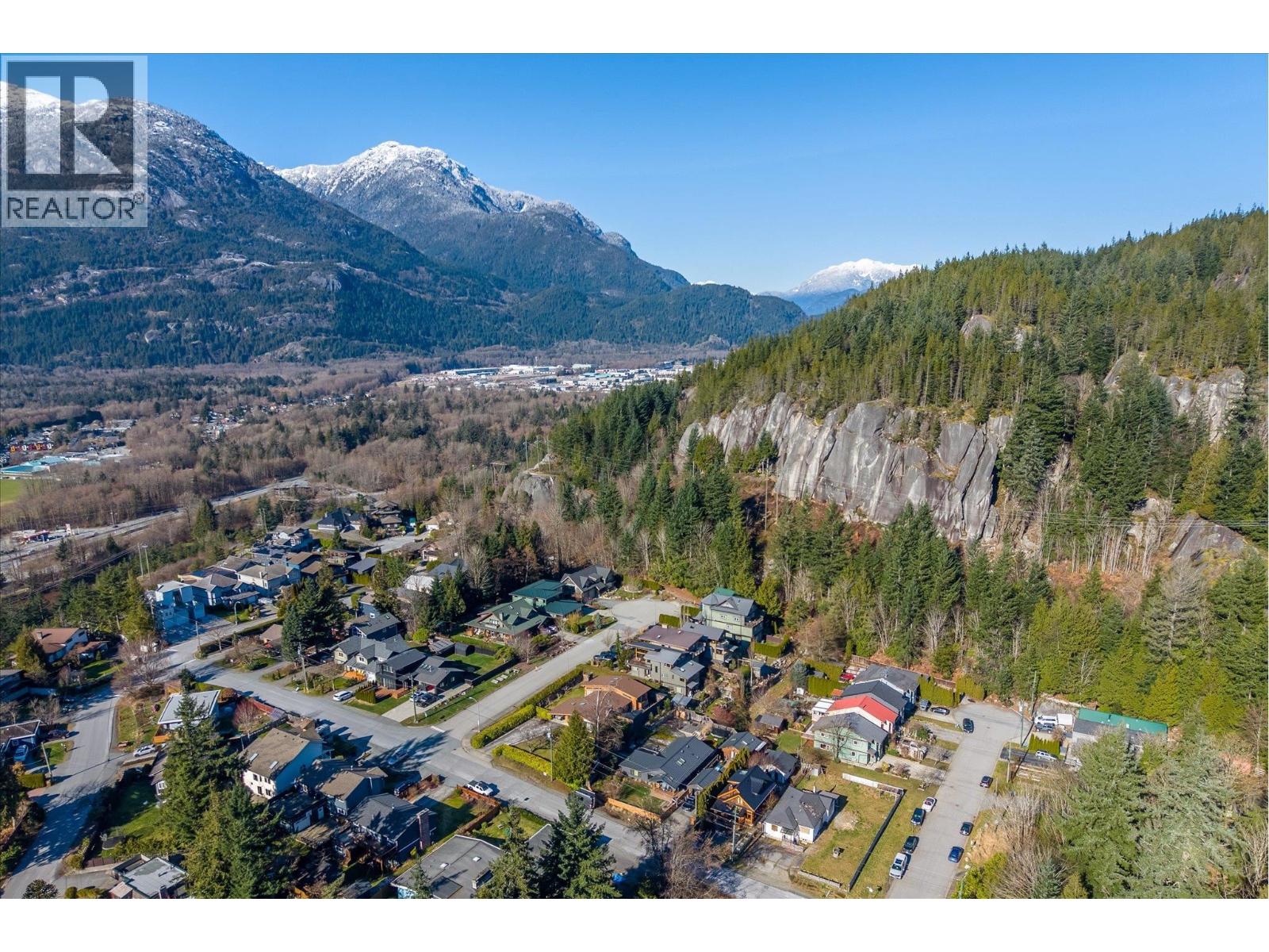 1045 NORTHRIDGE DRIVE, Squamish