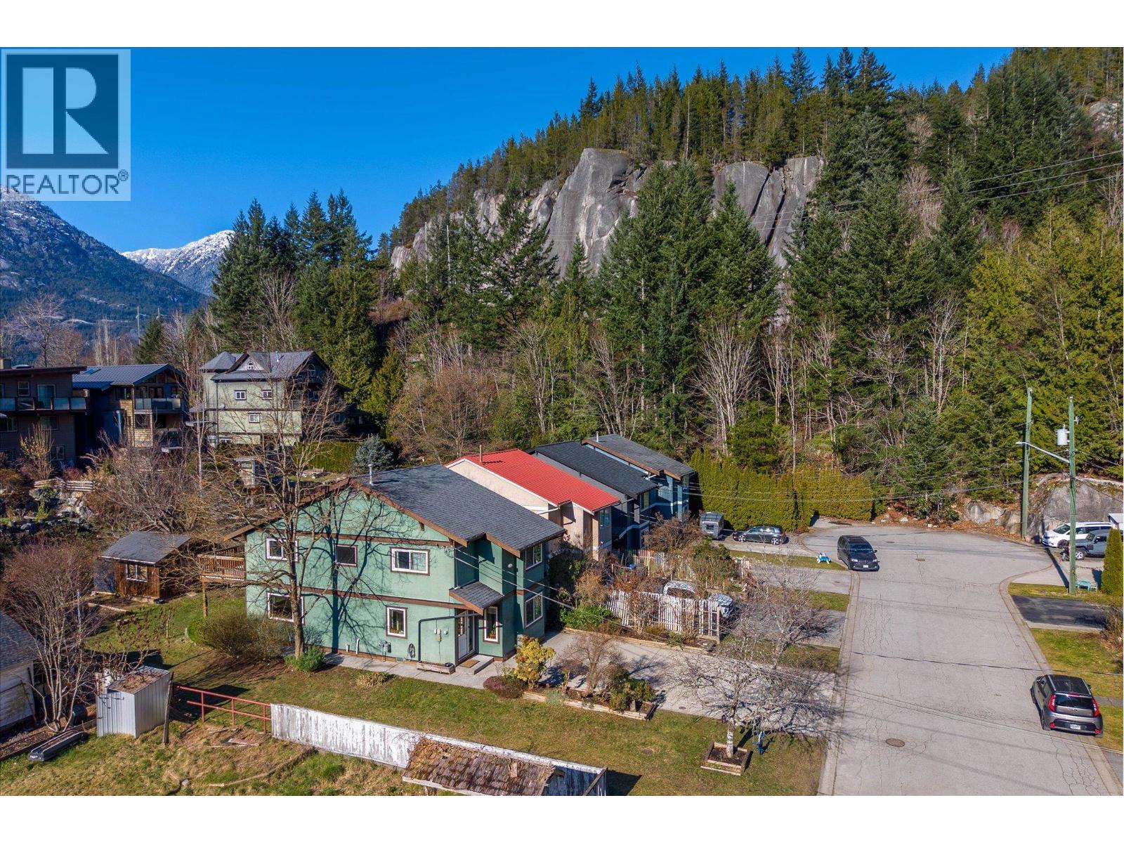 1045 NORTHRIDGE DRIVE, Squamish