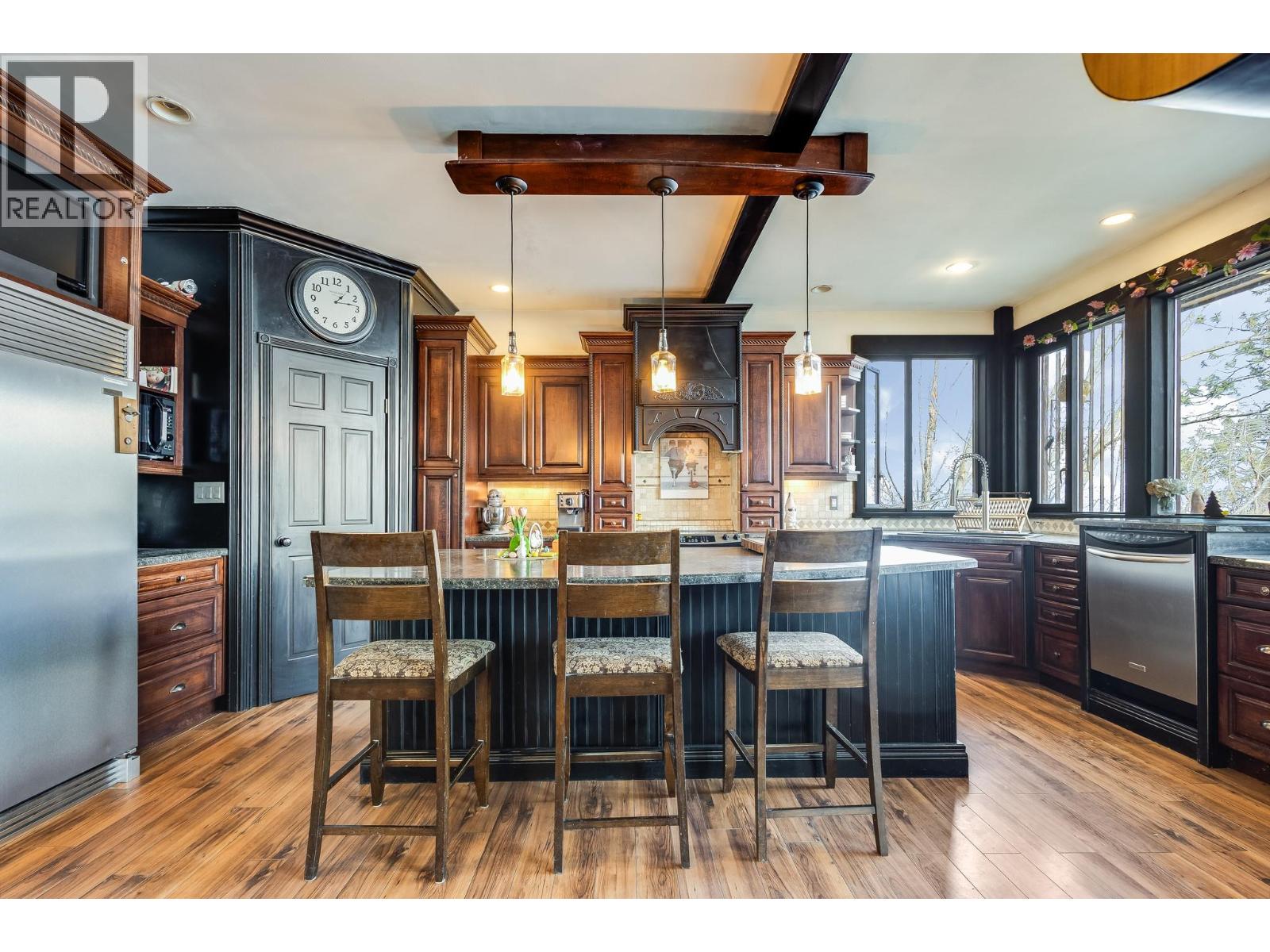 6261 Renfrew Road, Peachland