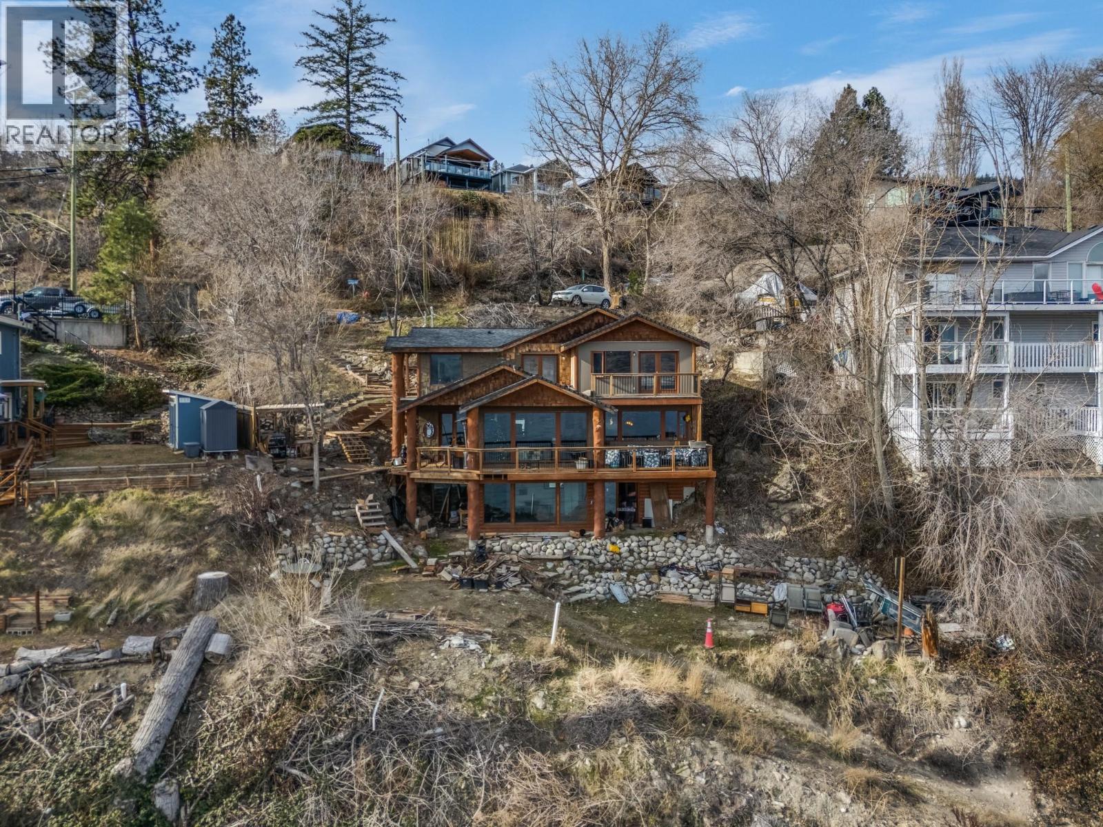 6261 Renfrew Road, Peachland