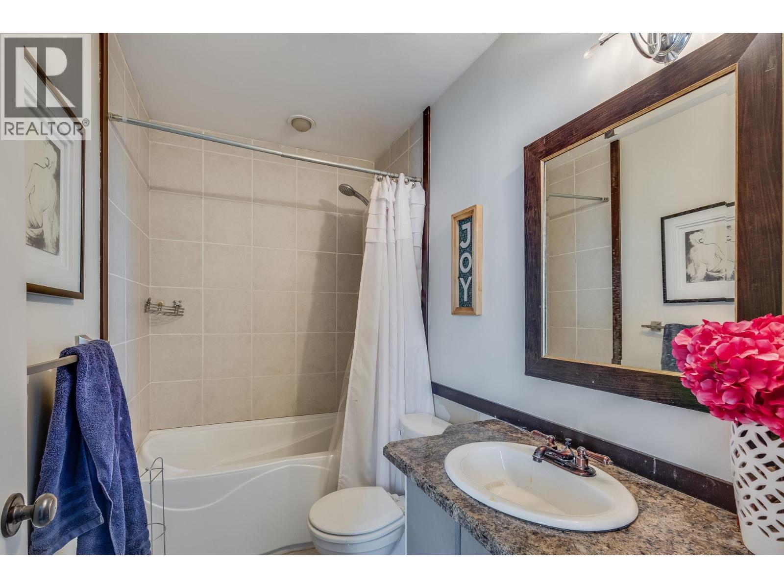 6261 Renfrew Road, Peachland