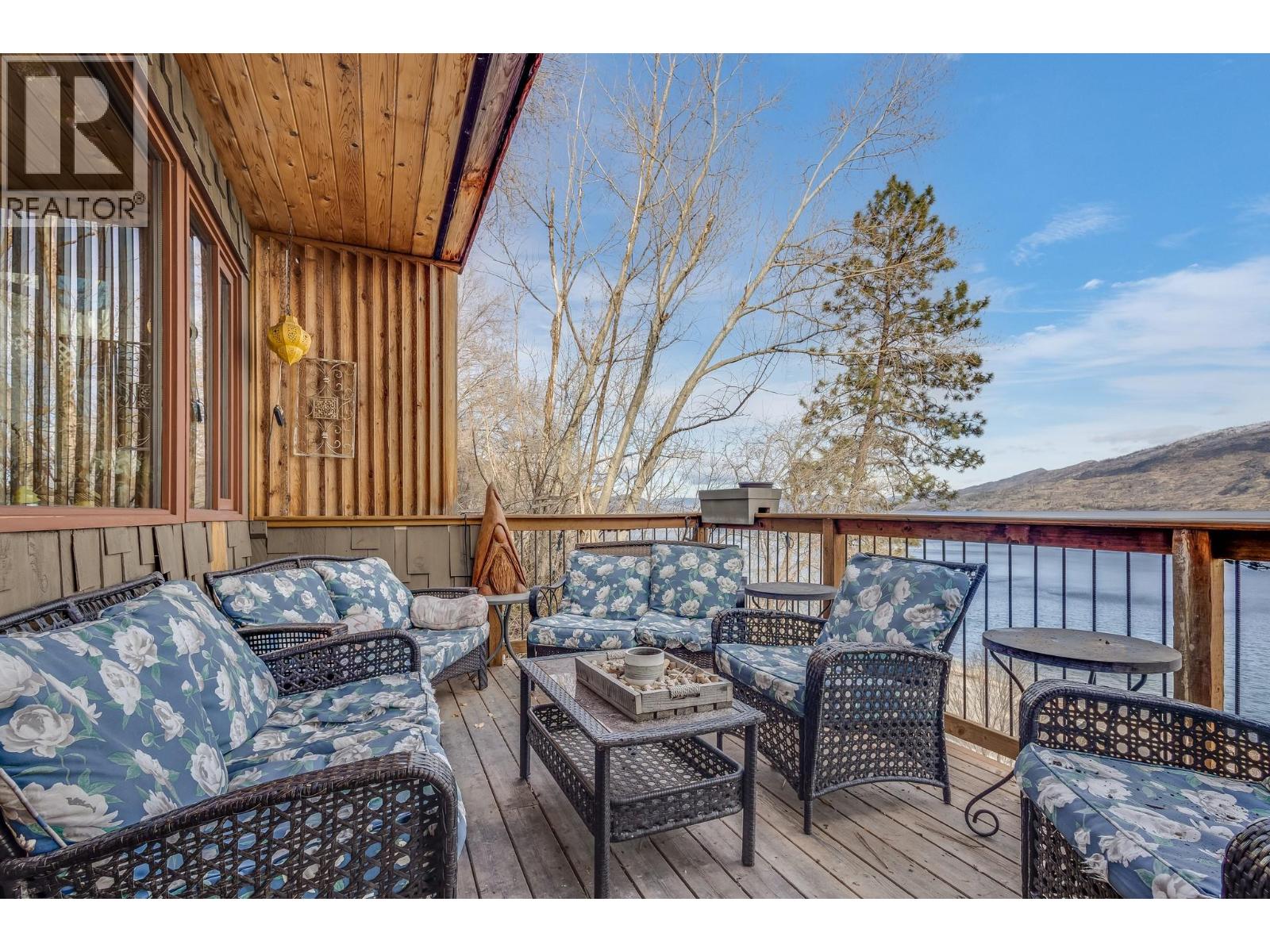 6261 Renfrew Road, Peachland