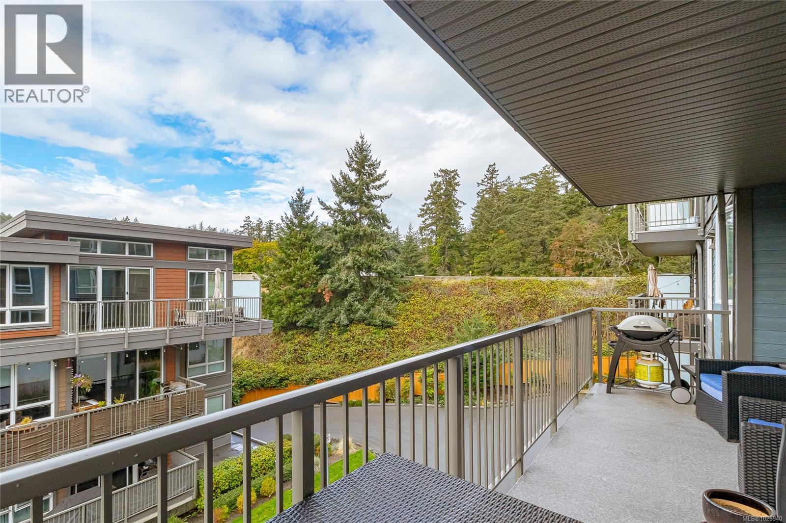 #213 110 PRESLEY PL - 28