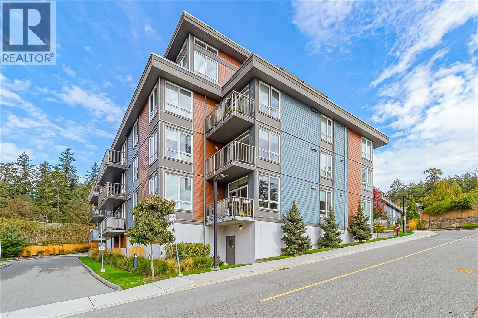 #213 110 PRESLEY PL - 36