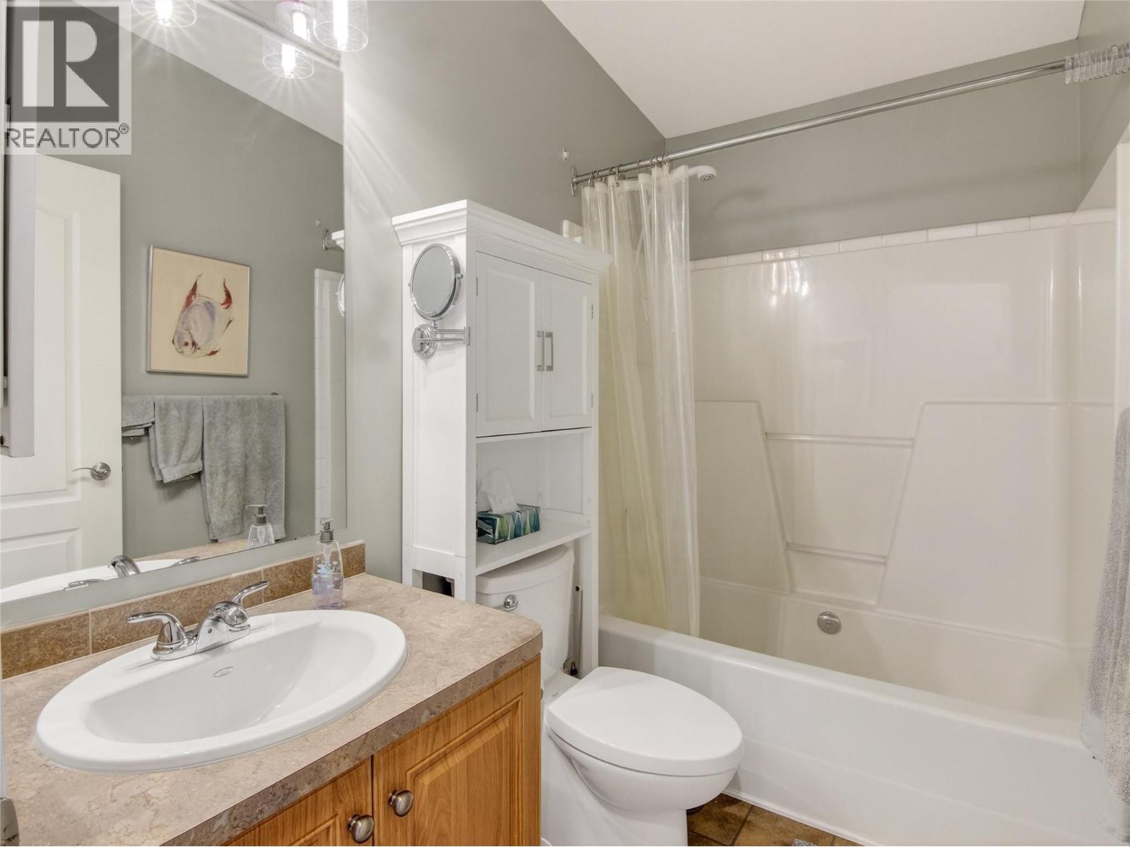 797 Eckhardt Avenue E, Penticton