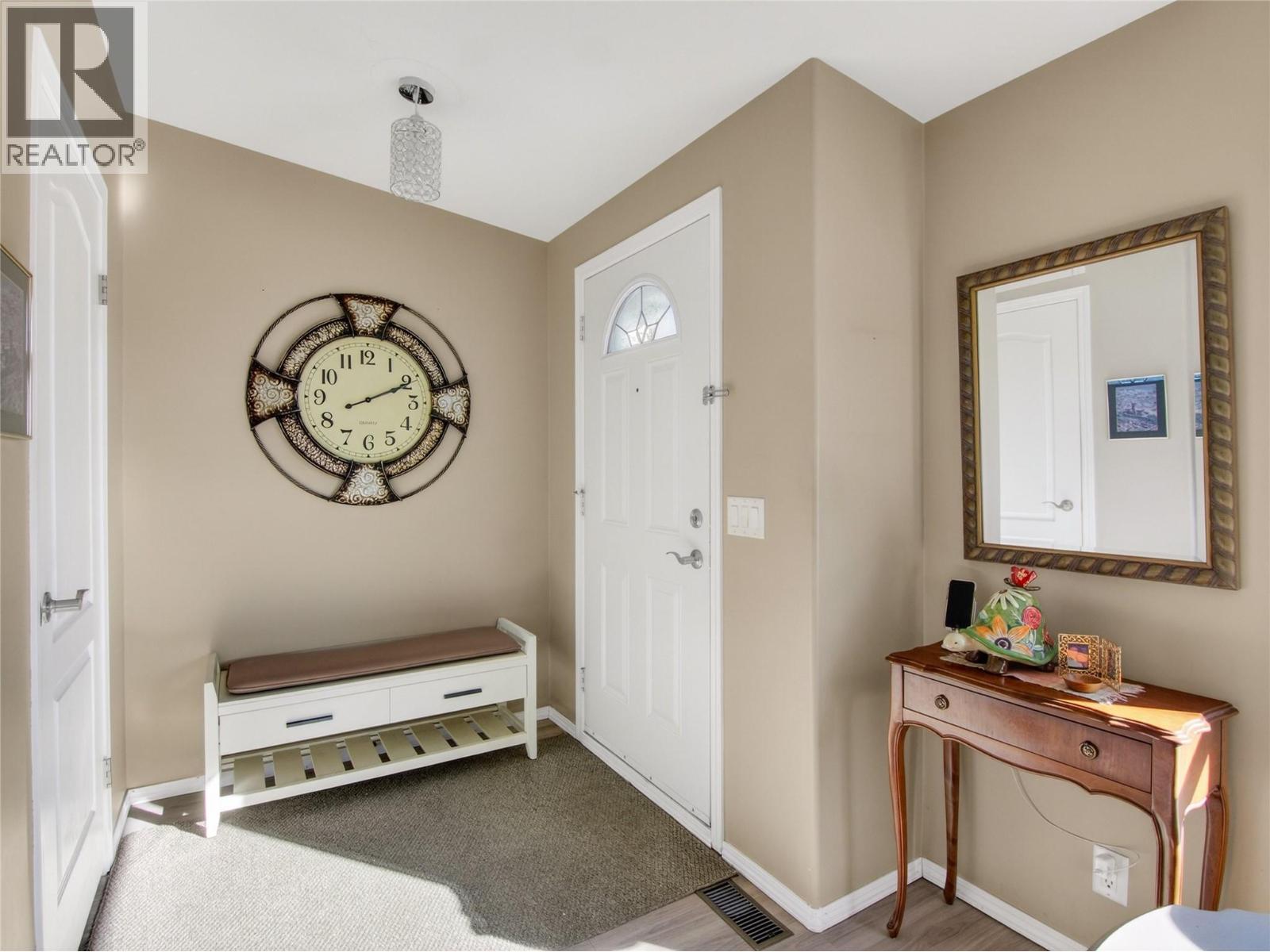 797 Eckhardt Avenue E, Penticton