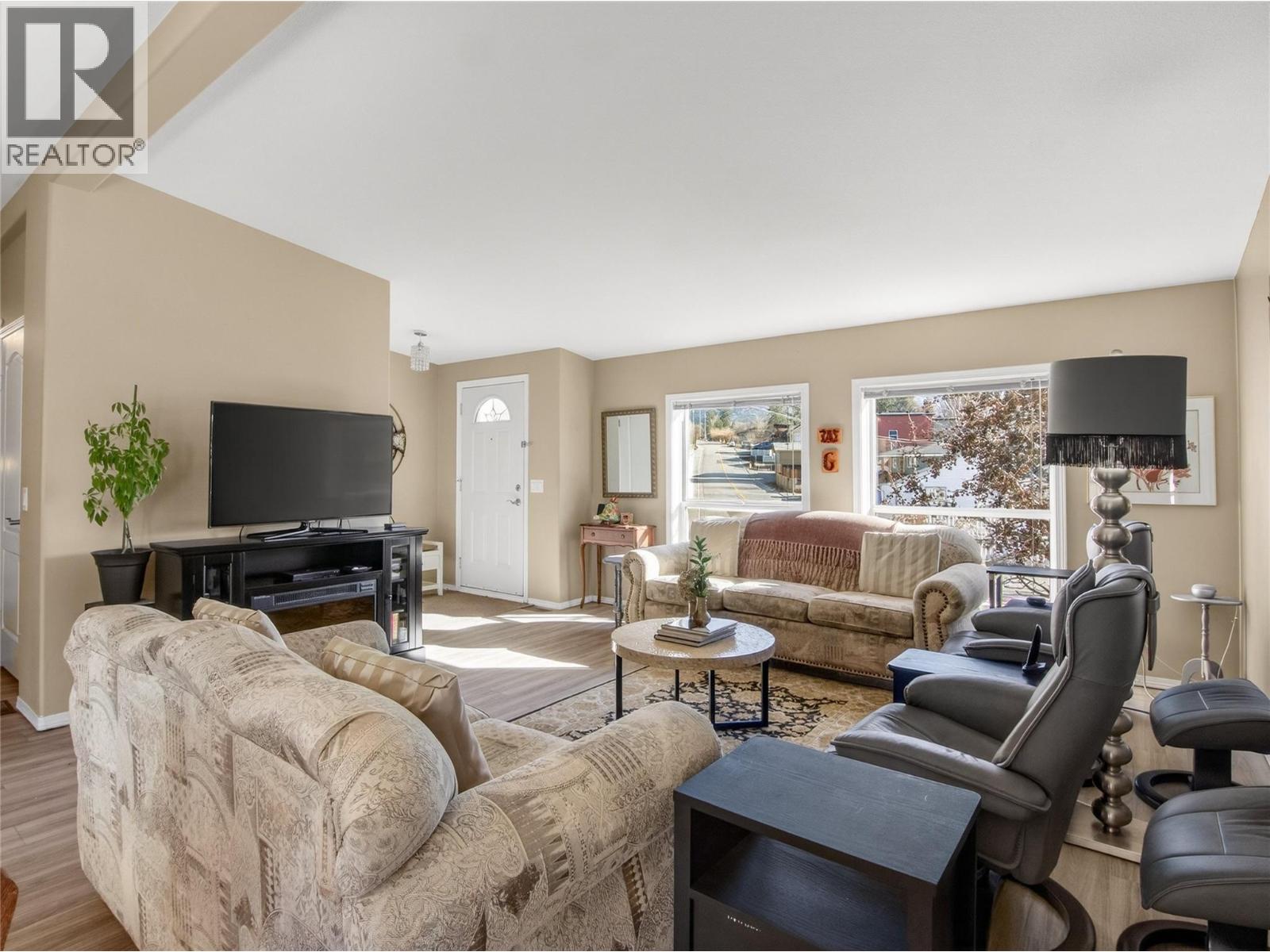 797 Eckhardt Avenue E, Penticton