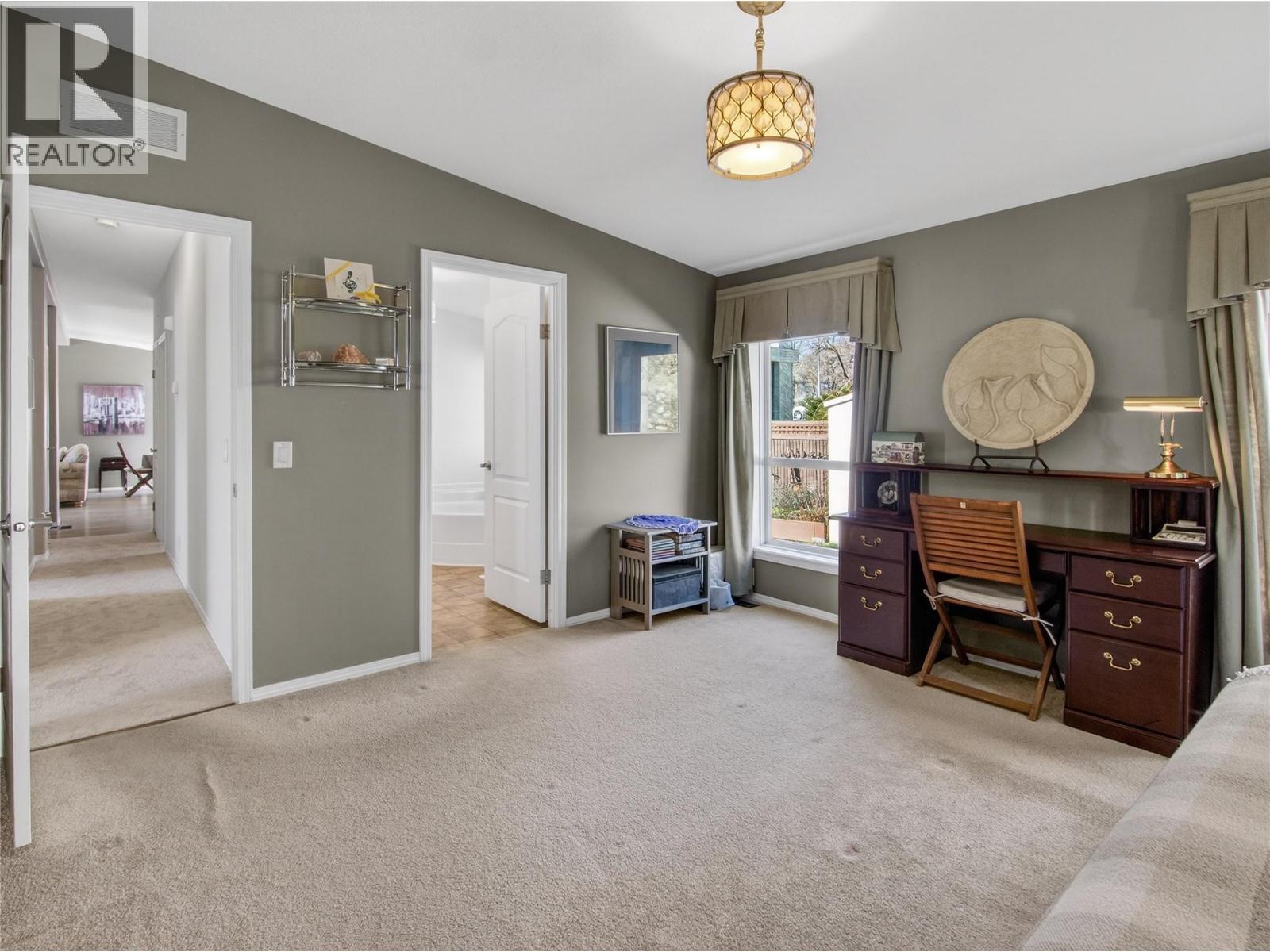 797 Eckhardt Avenue E, Penticton