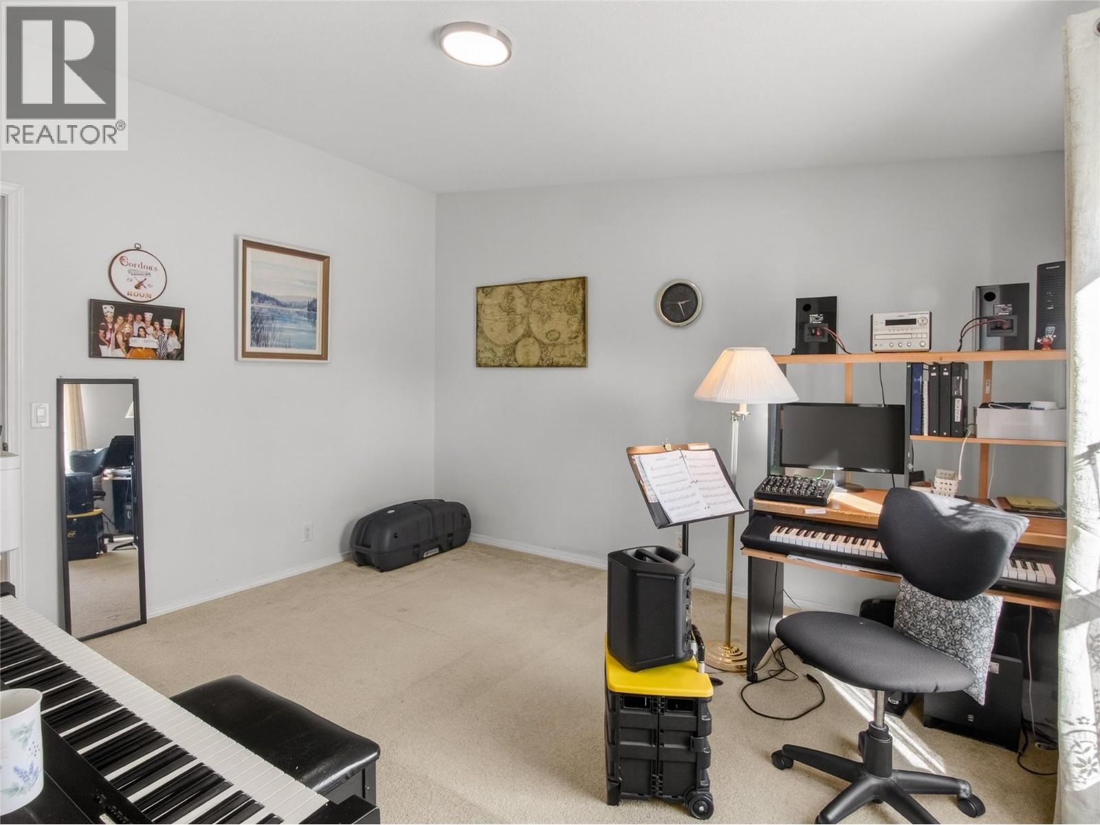 797 Eckhardt Avenue E, Penticton