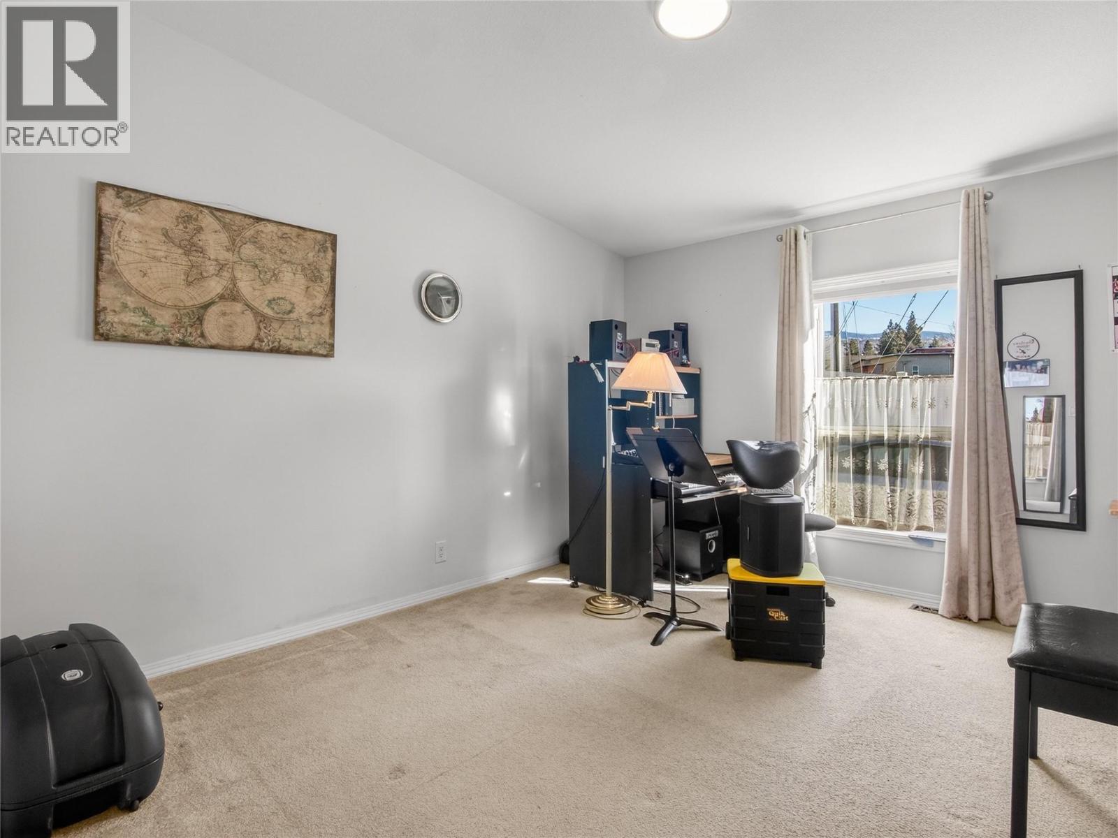 797 Eckhardt Avenue E, Penticton