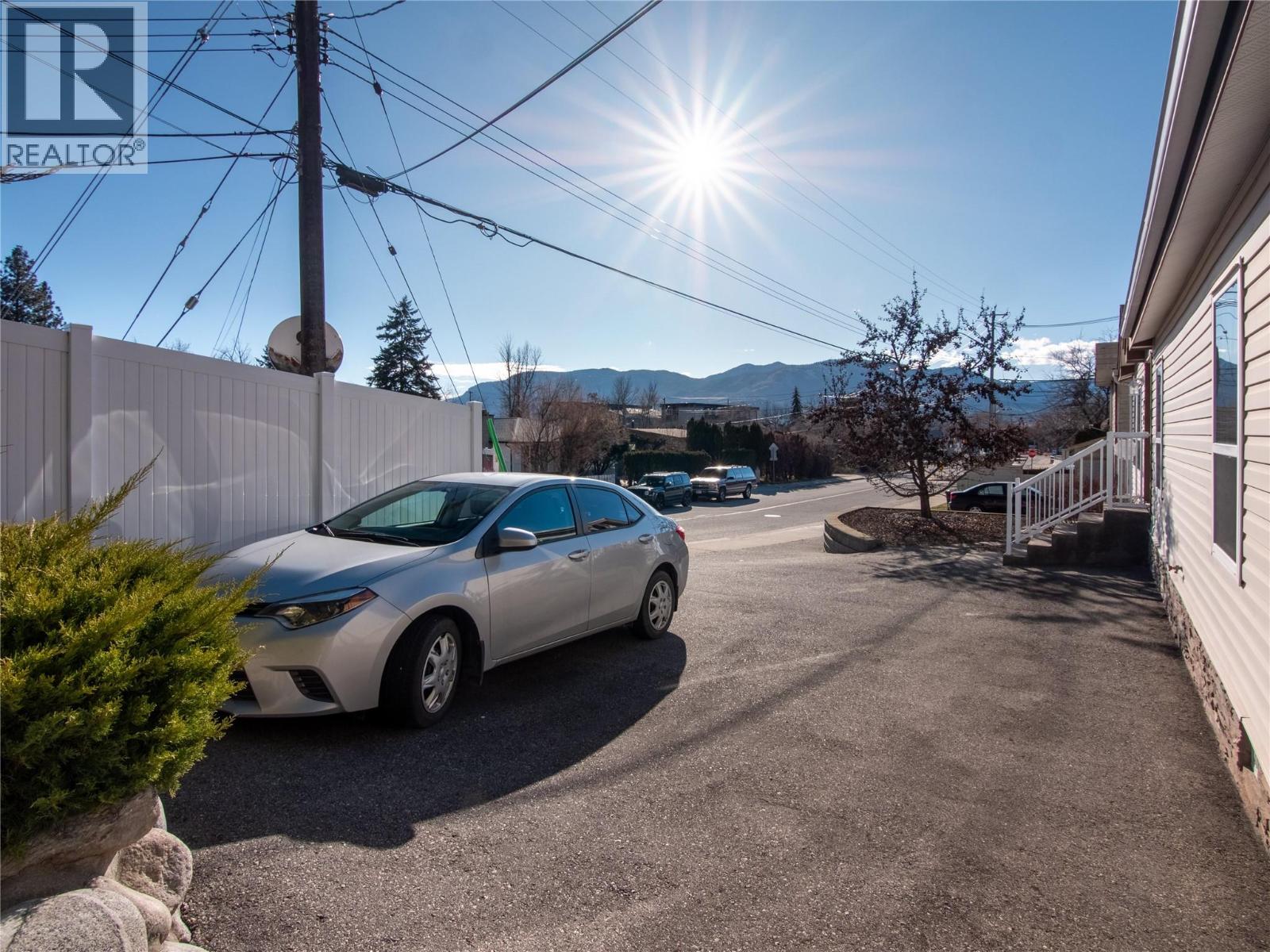 797 Eckhardt Avenue E, Penticton