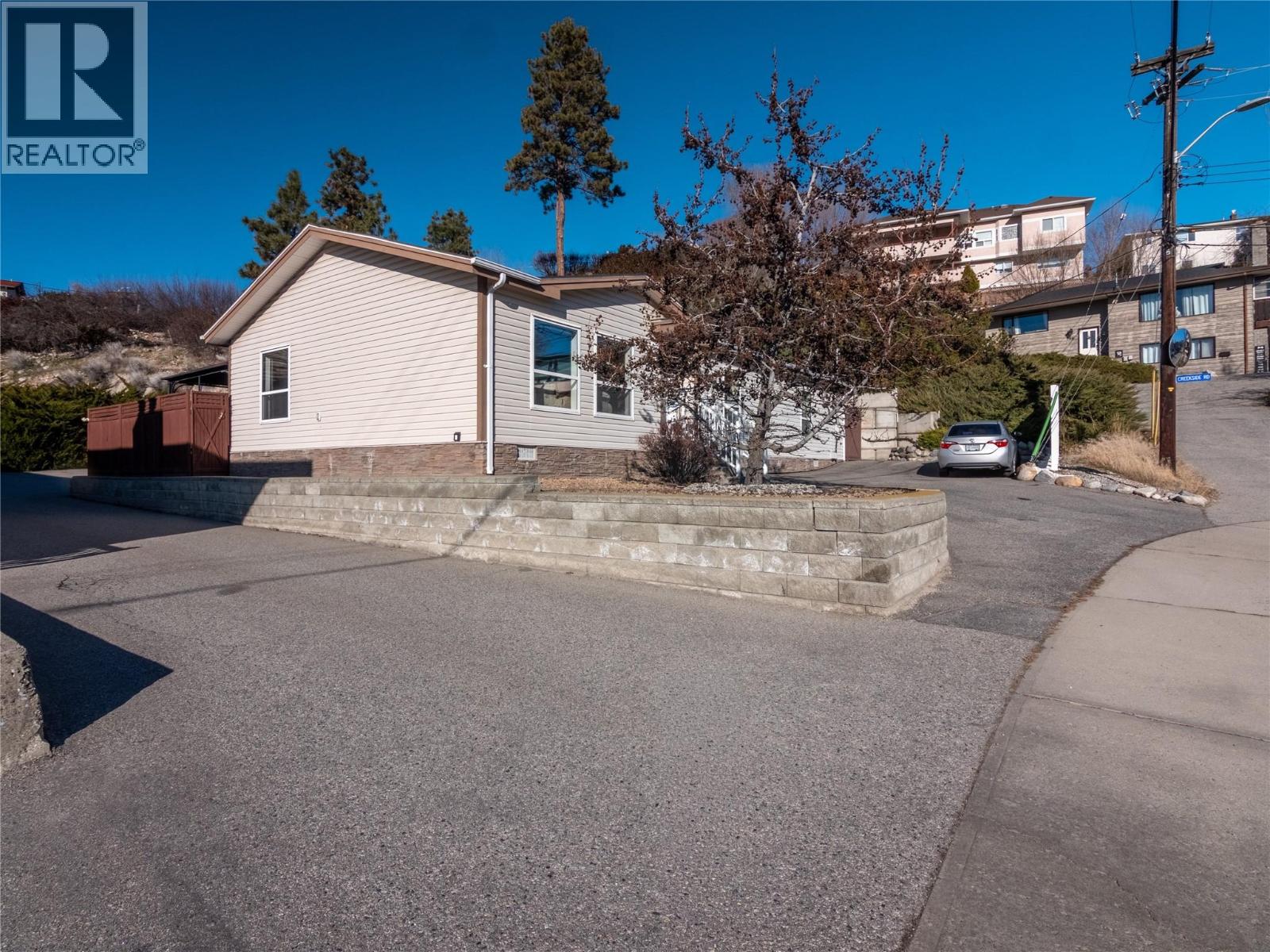 797 Eckhardt Avenue E, Penticton
