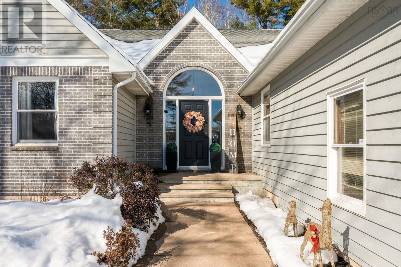 104 Terra Nova Drive - Photo 2 of 48, Kentville, Nova Scotia