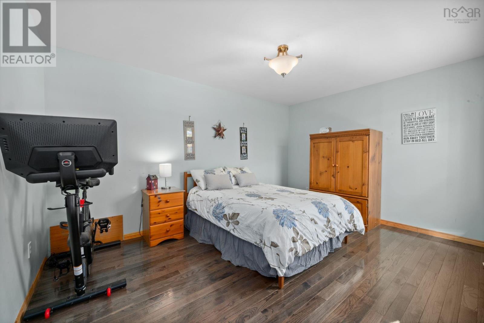 Property 28 of 50 of 104 Terra Nova Drive