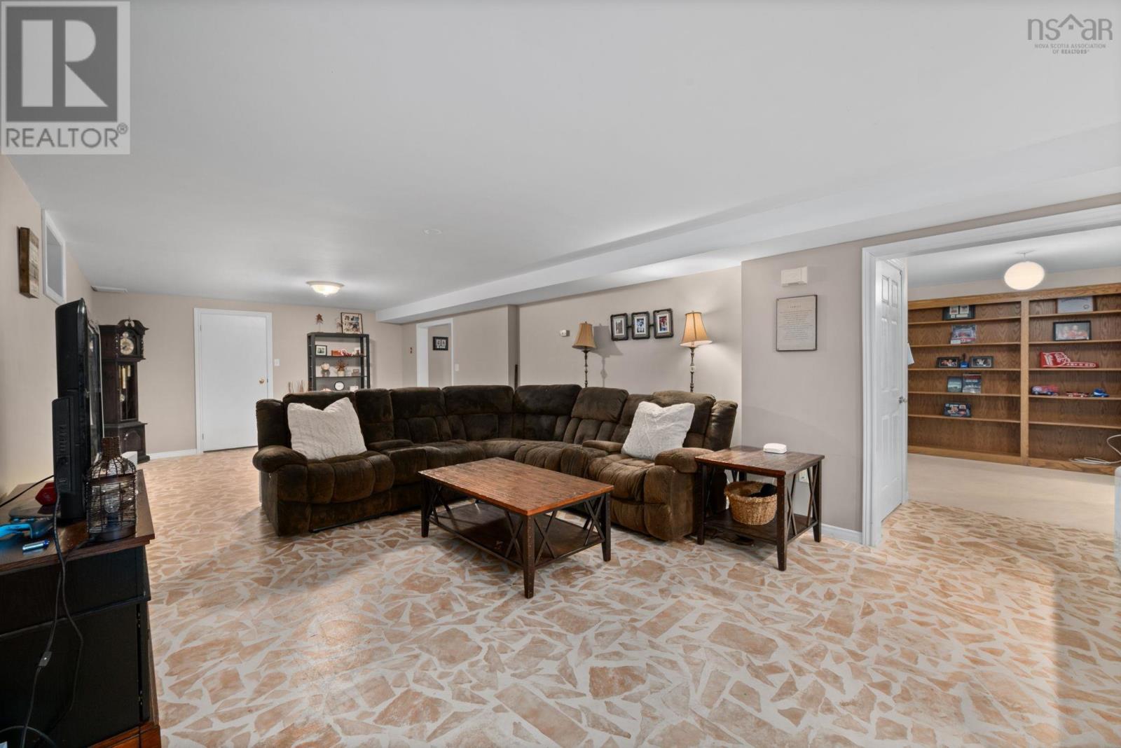 Property 33 of 50 of 104 Terra Nova Drive