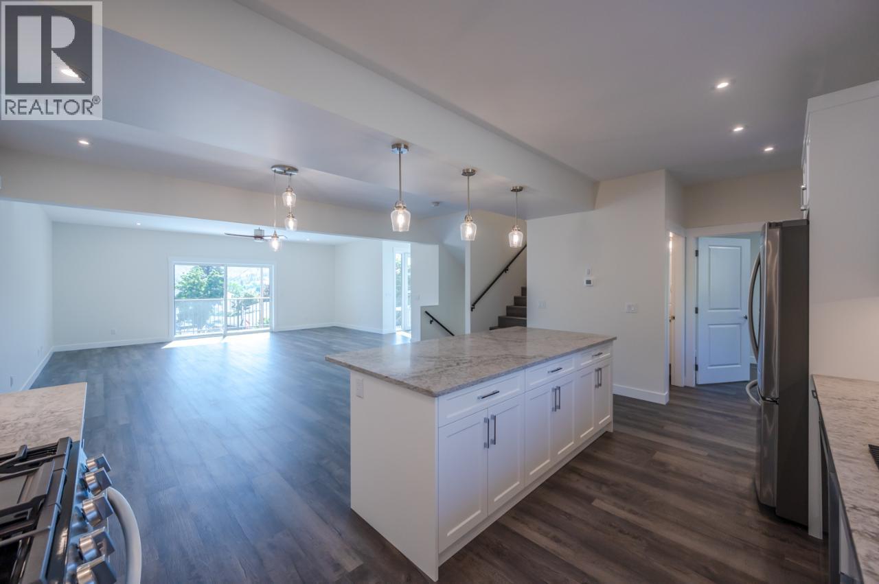 6380 Okanagan Street, Oliver