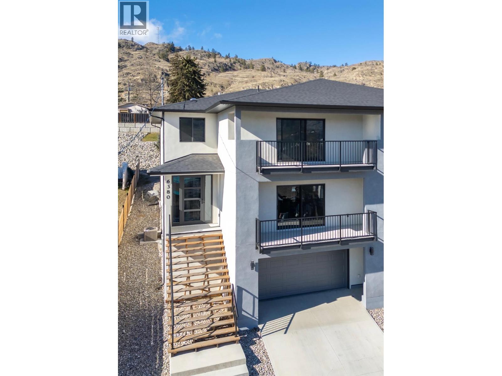 6380 Okanagan Street, Oliver