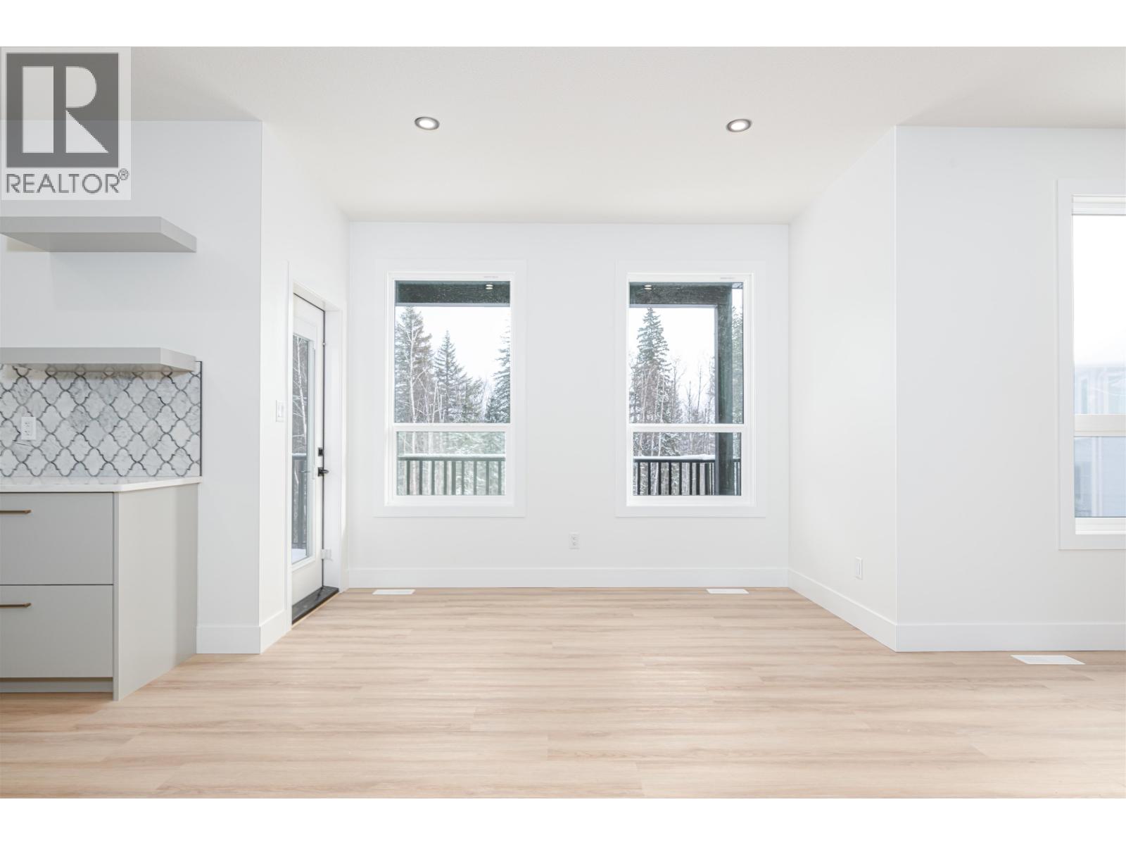 3930 ESTABROOK COURT - 12