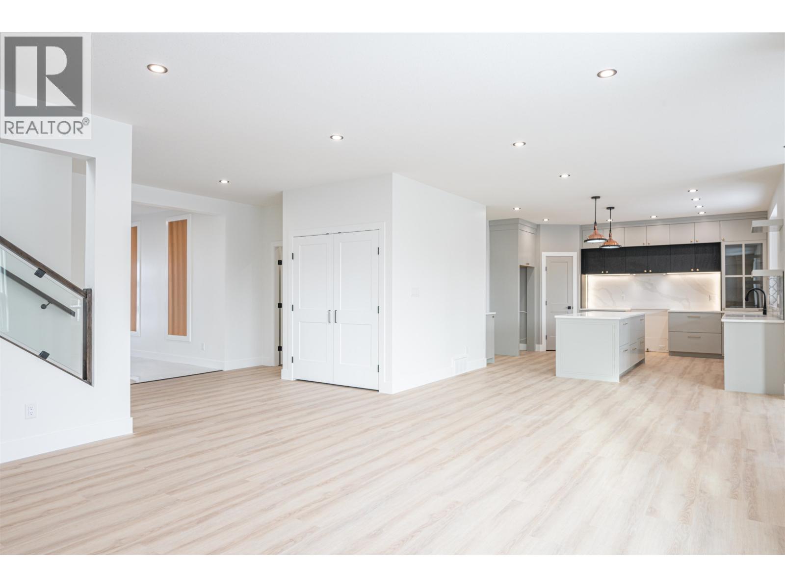 3930 ESTABROOK COURT - 8