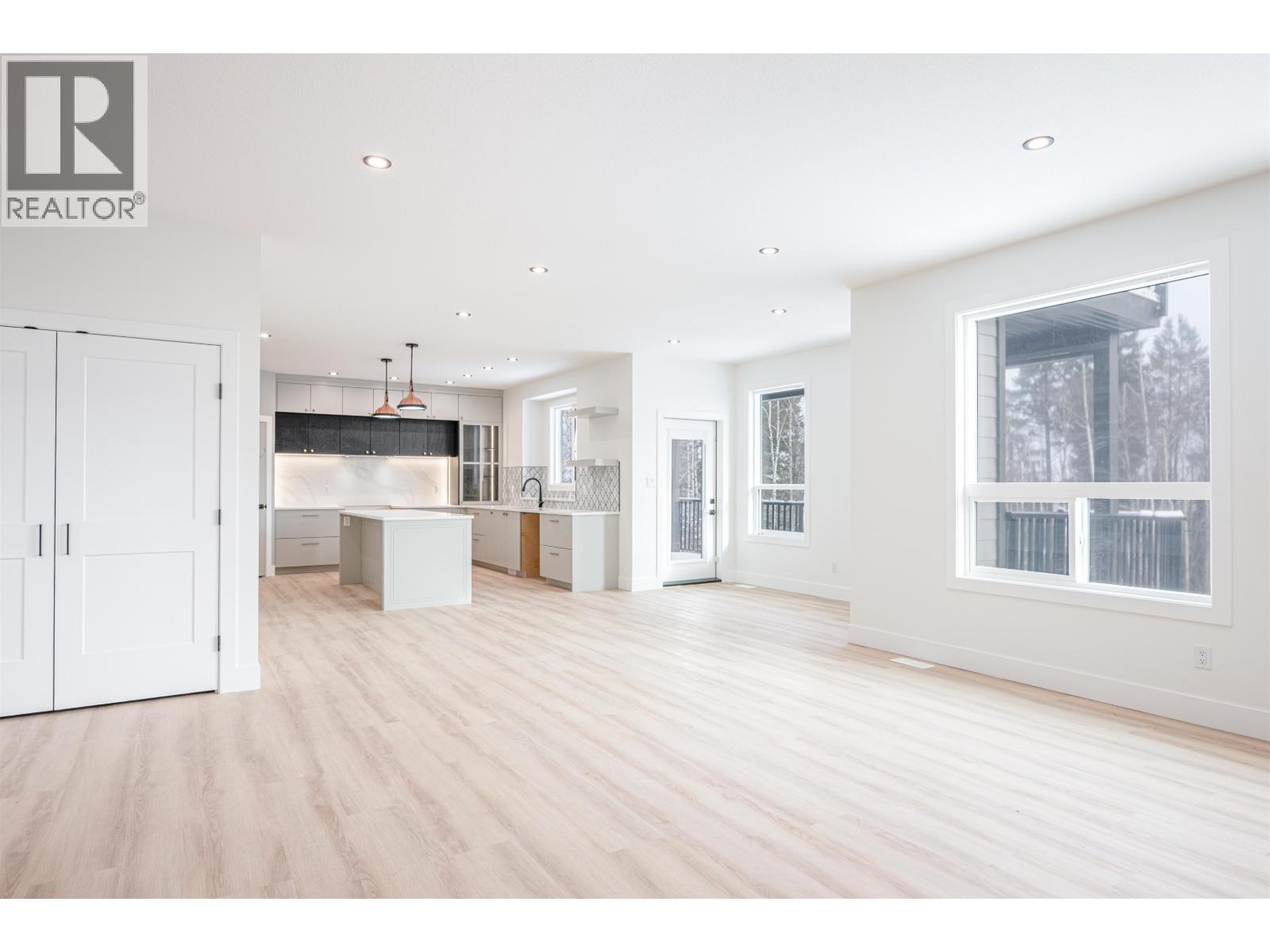 3930 ESTABROOK COURT - 9