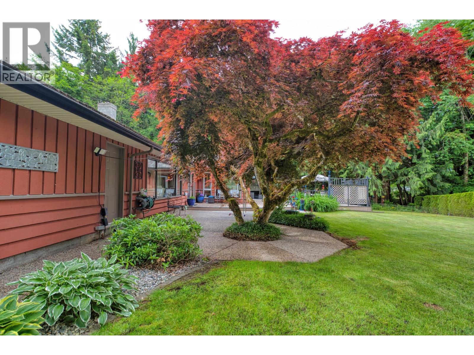 6241 SECHELT INLET ROAD, Sechelt