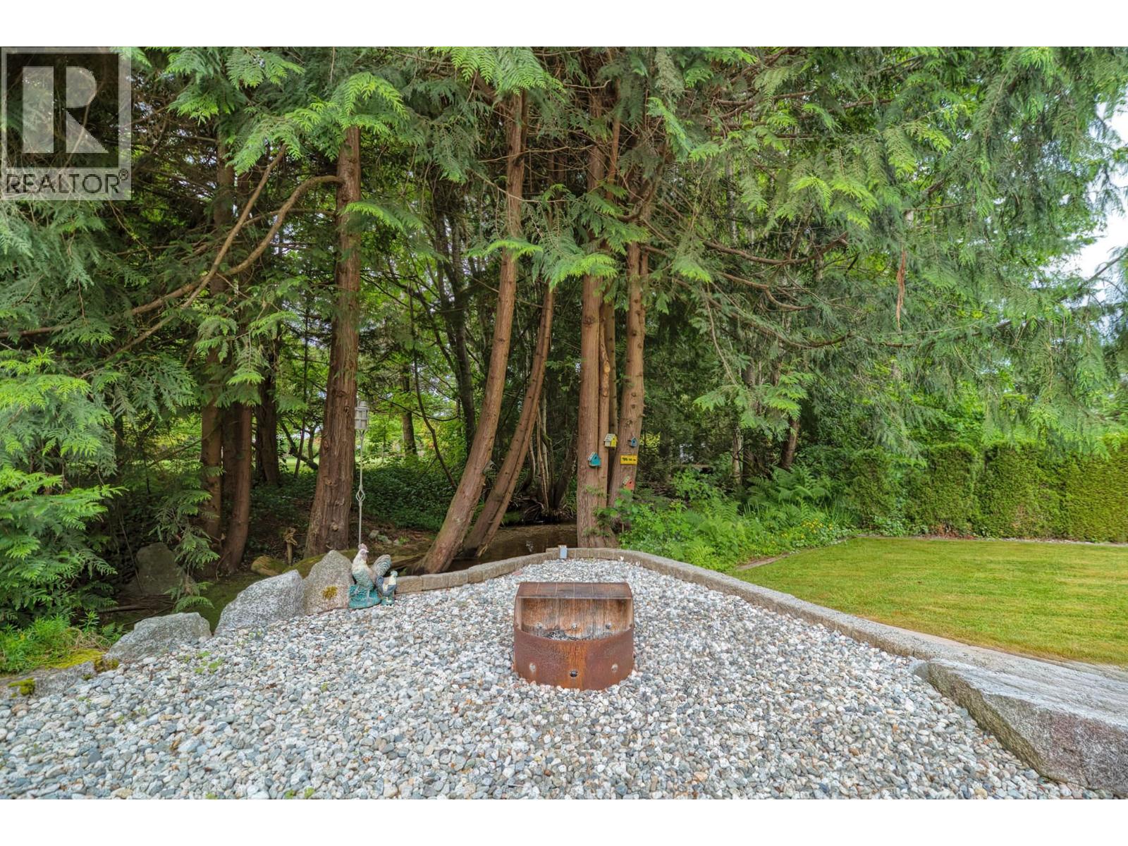 6241 SECHELT INLET ROAD, Sechelt